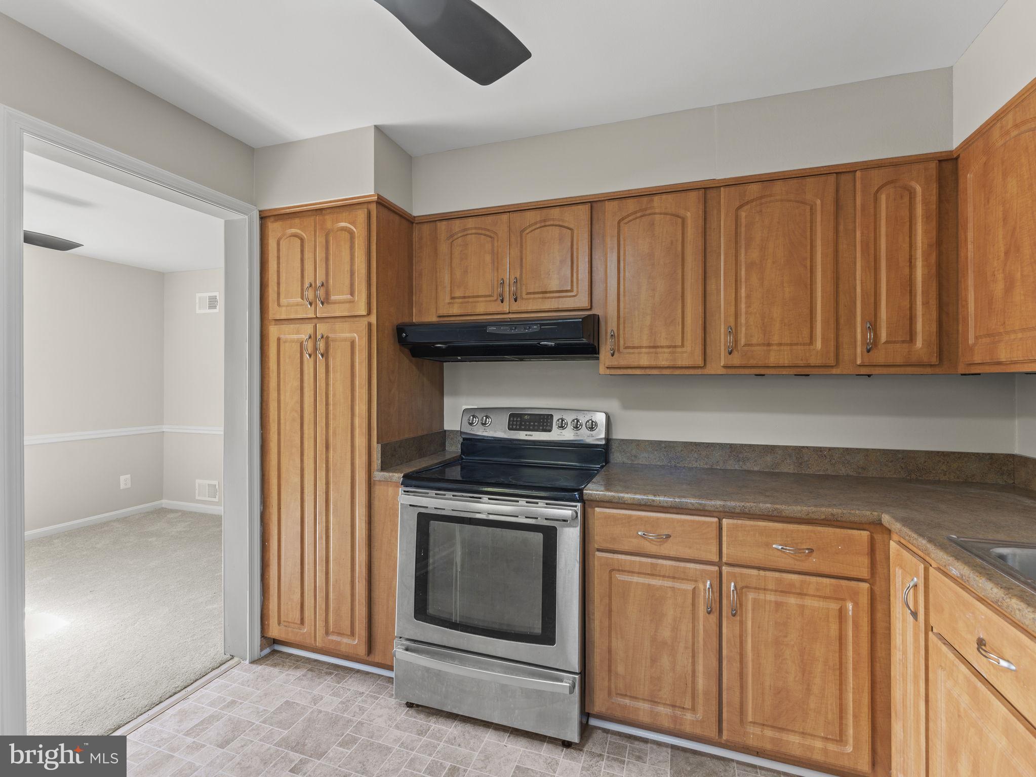 MADISON MANOR - Residential Lease