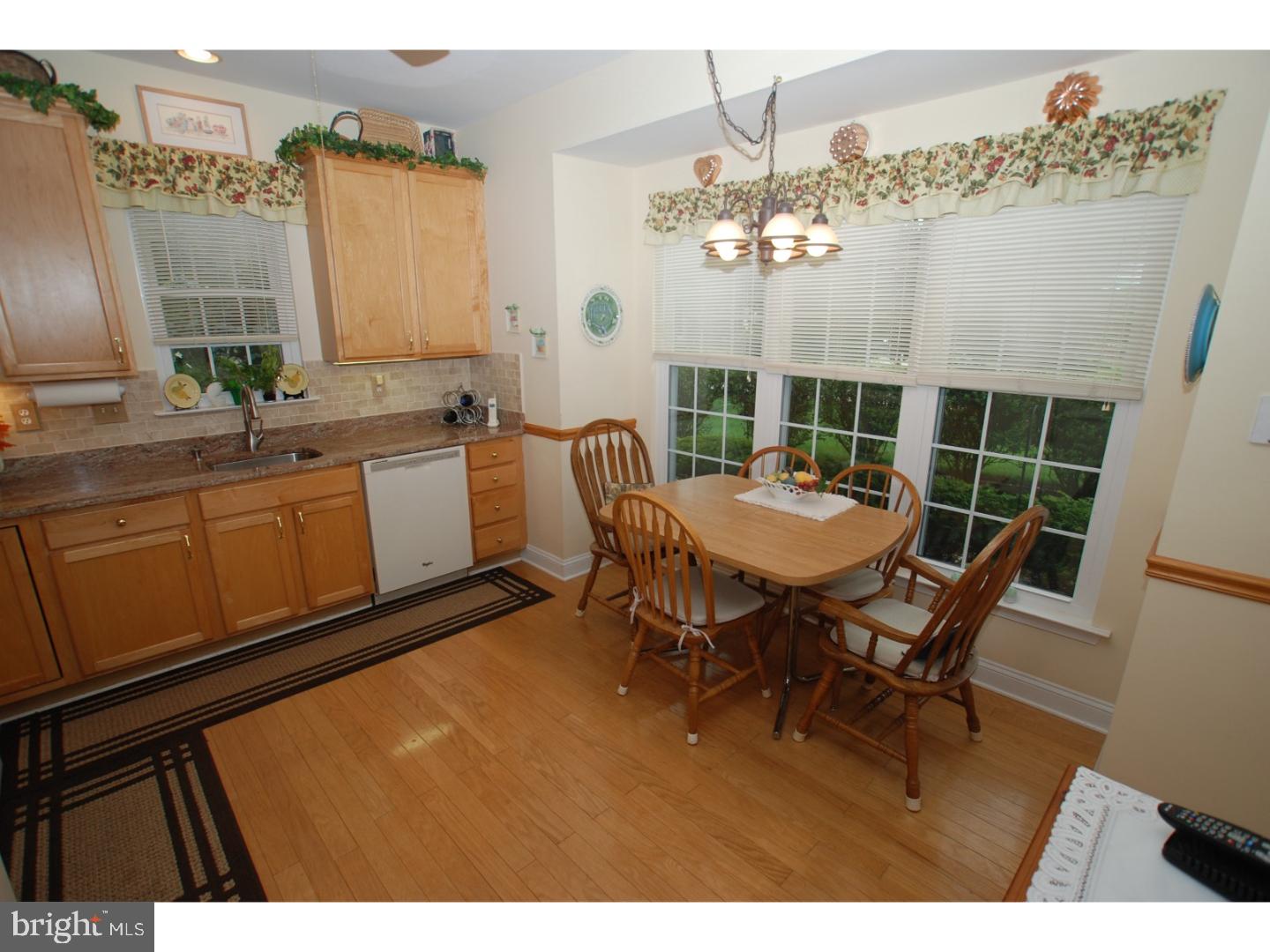 YORKTOWN - Residential