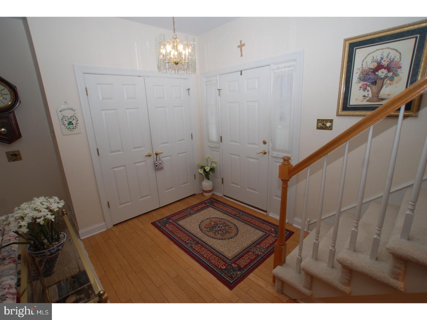 YORKTOWN - Residential