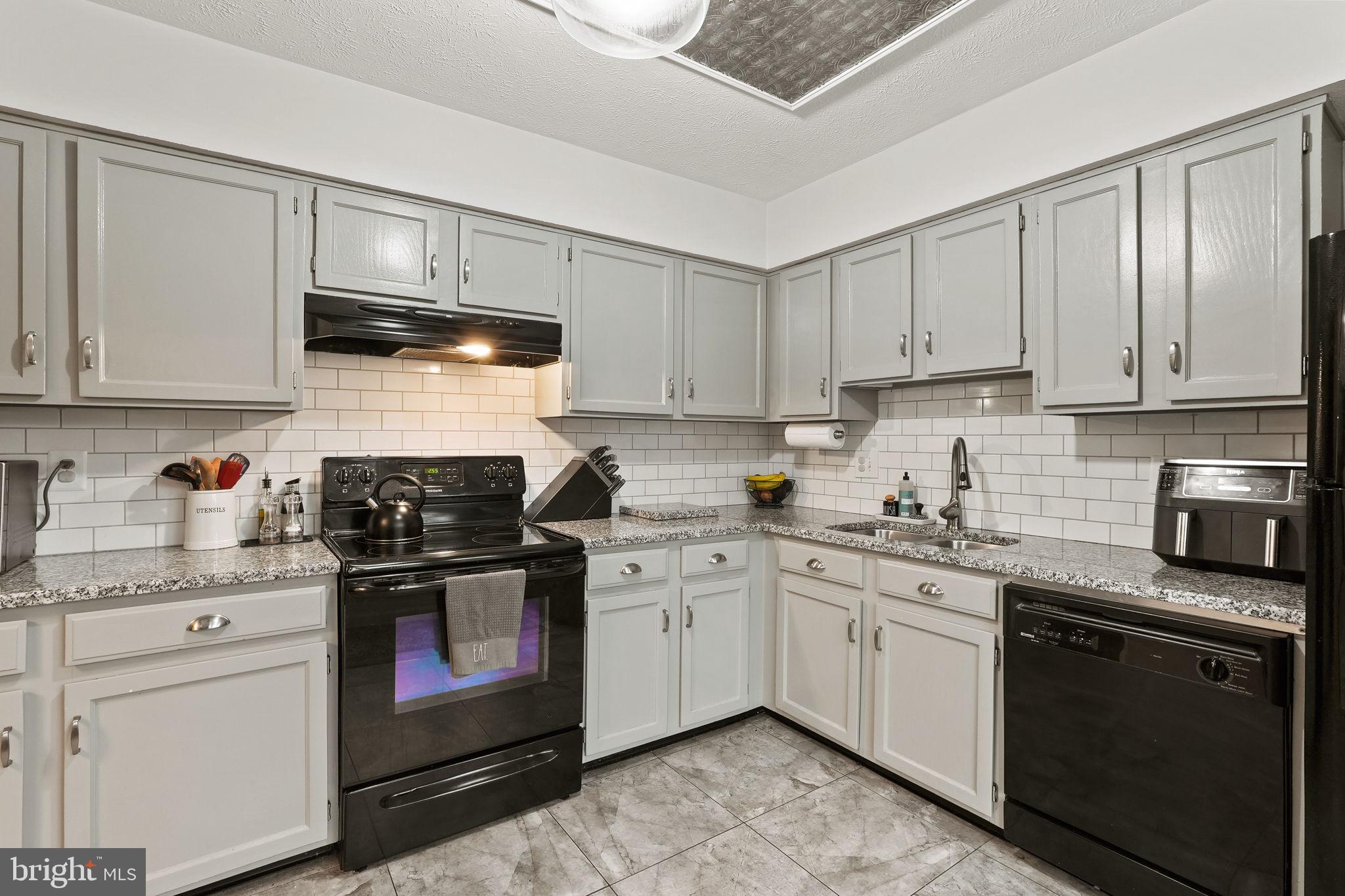 JEFFERSON GREEN - Residential