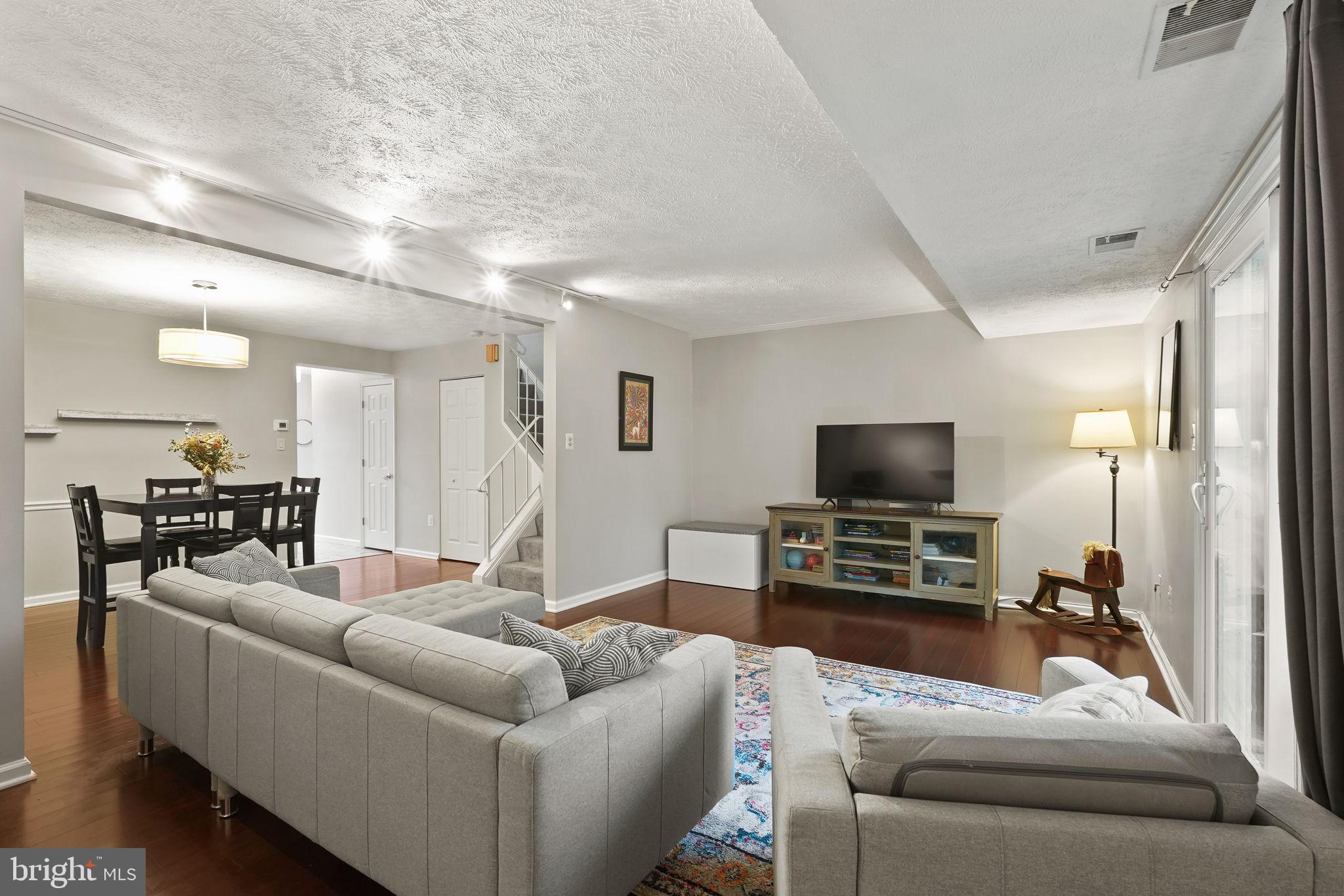 JEFFERSON GREEN - Residential