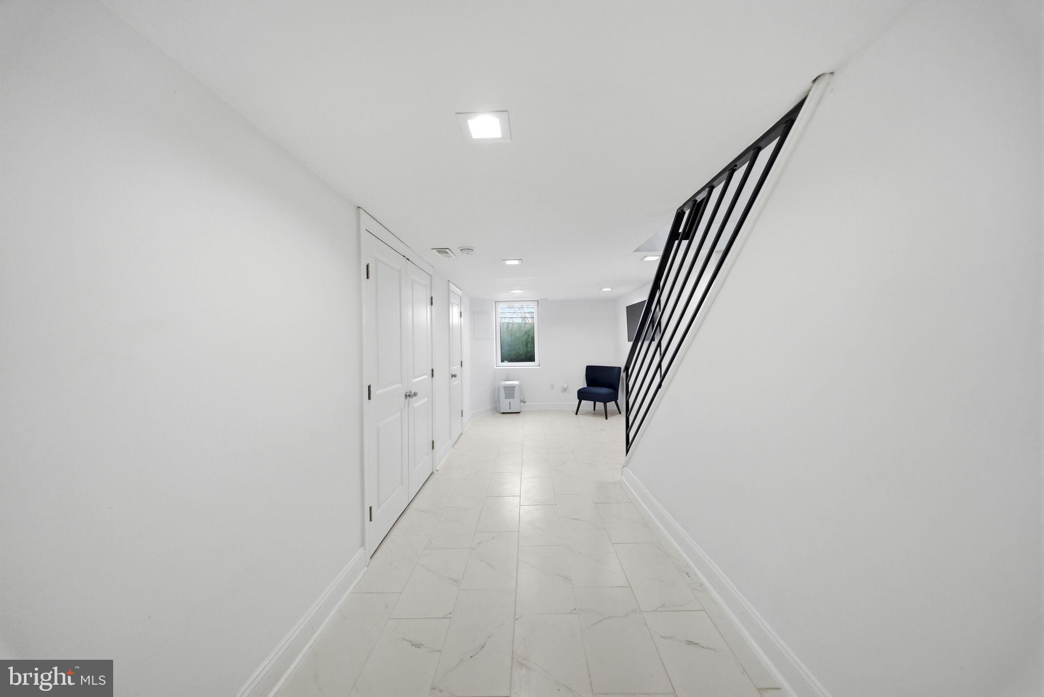 POINT BREEZE - Residential