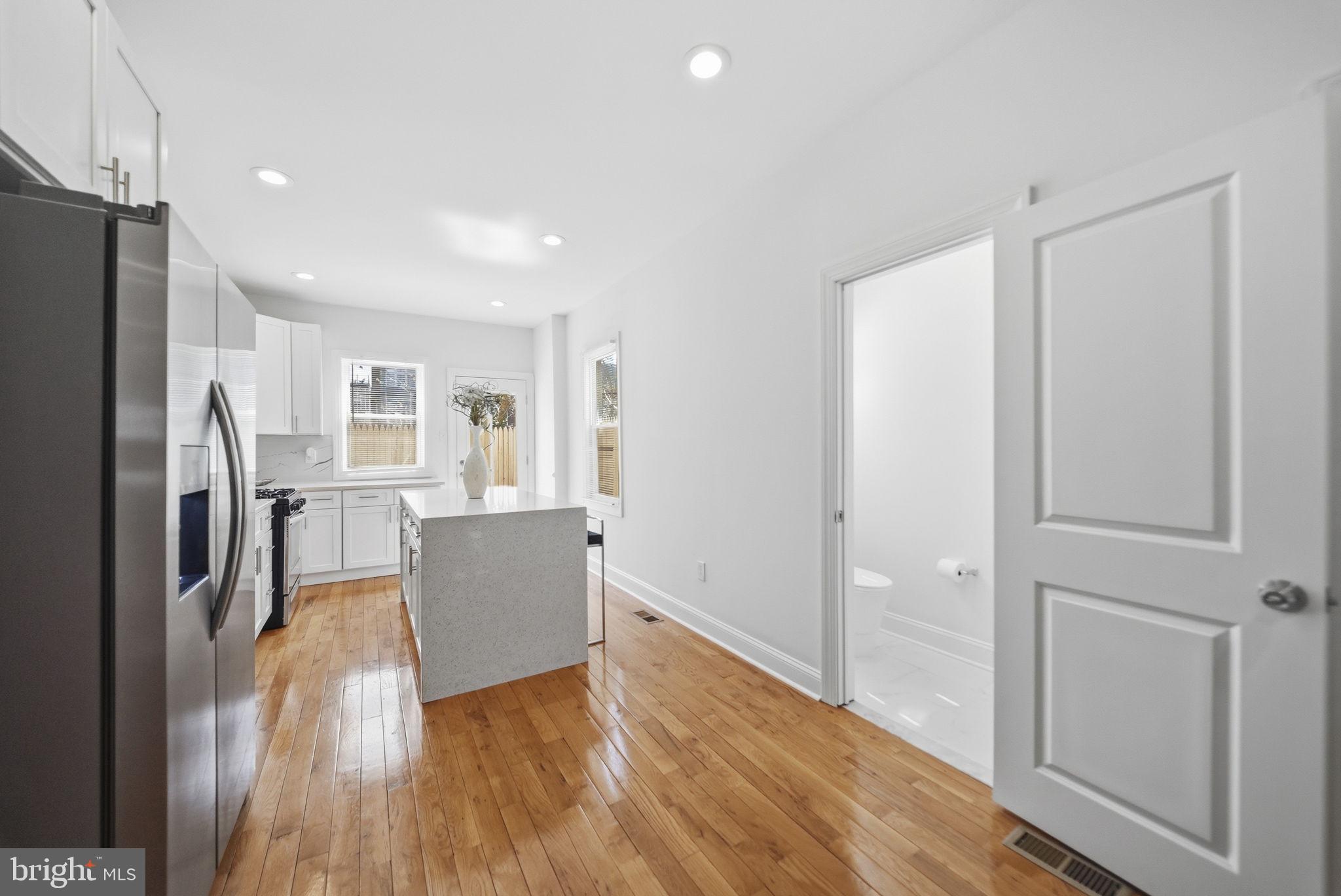 POINT BREEZE - Residential