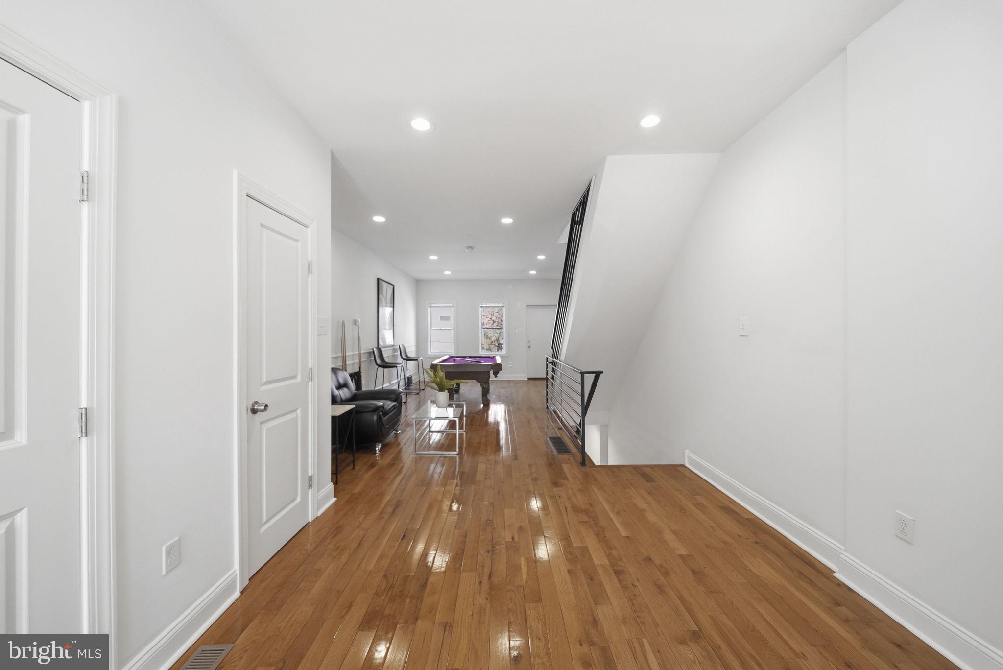 POINT BREEZE - Residential