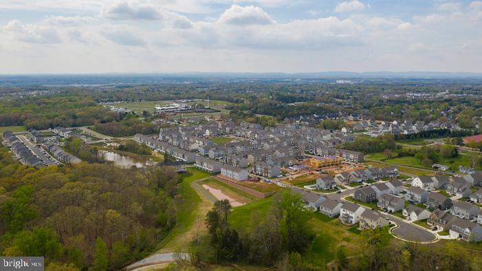 BRADLEY SQUARE - Residential