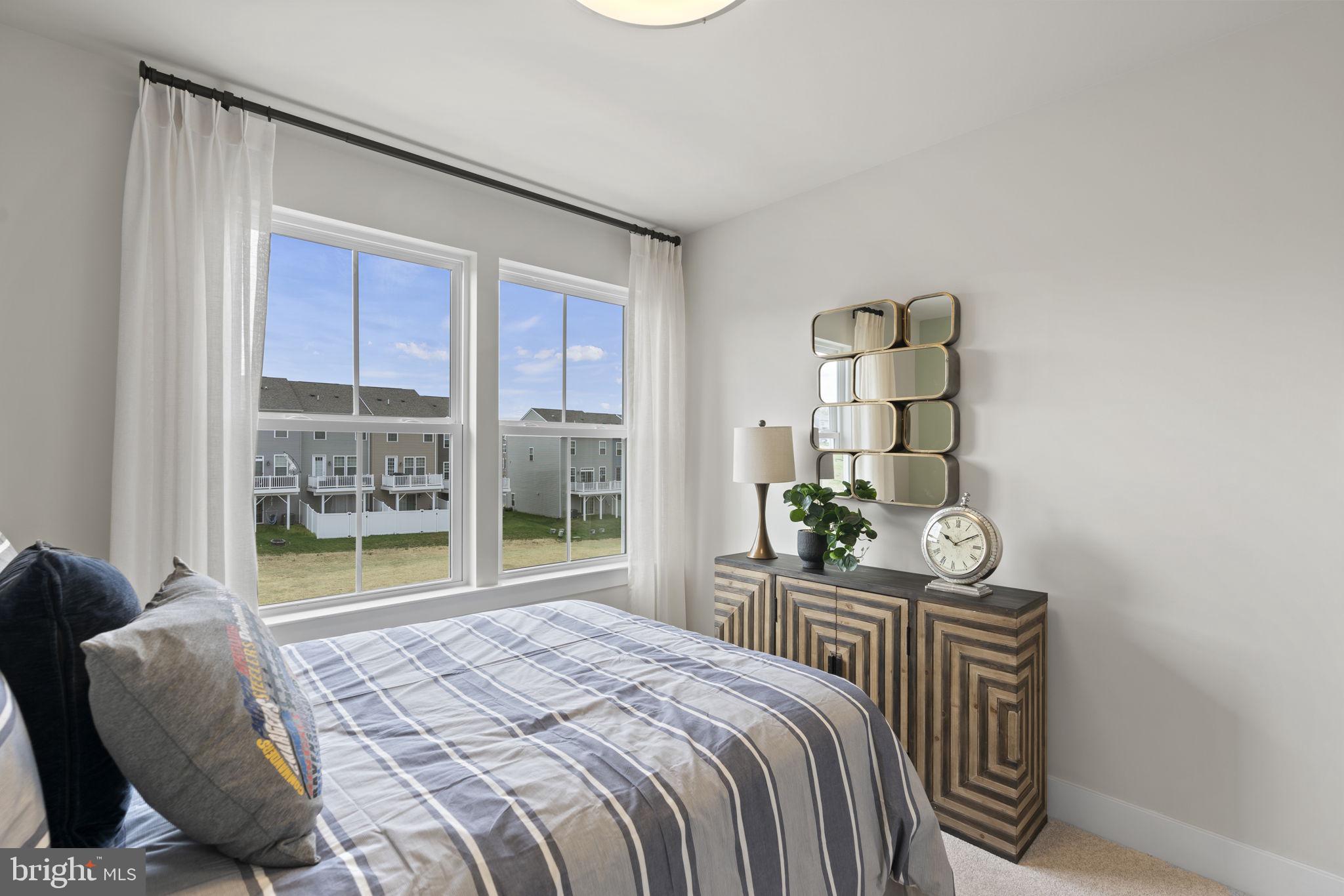 BRADLEY SQUARE - Residential