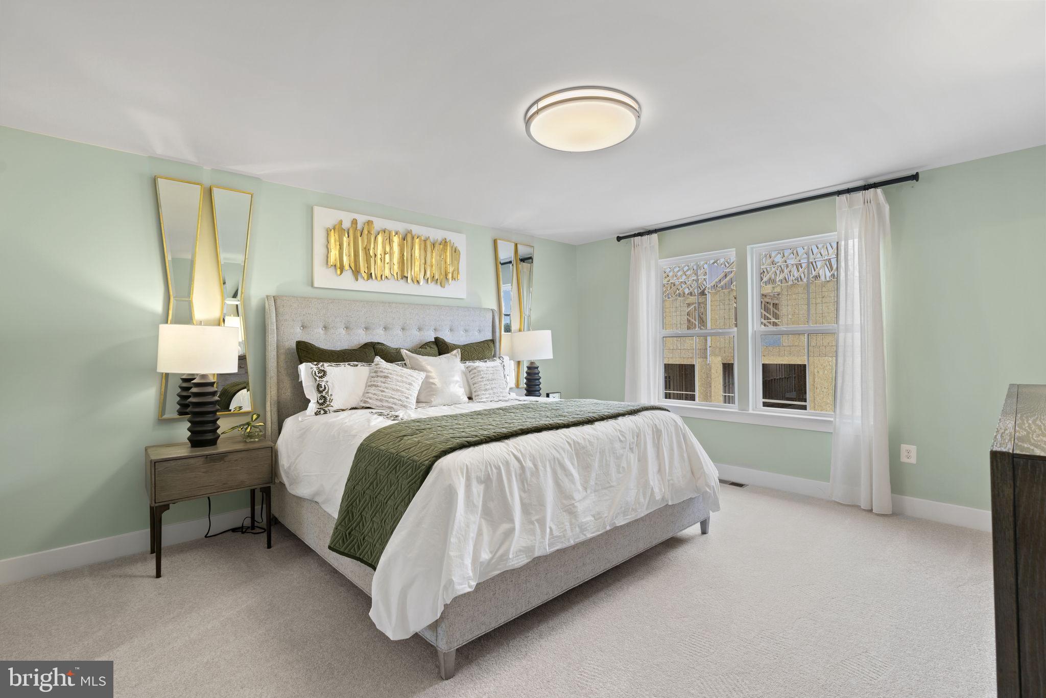 BRADLEY SQUARE - Residential