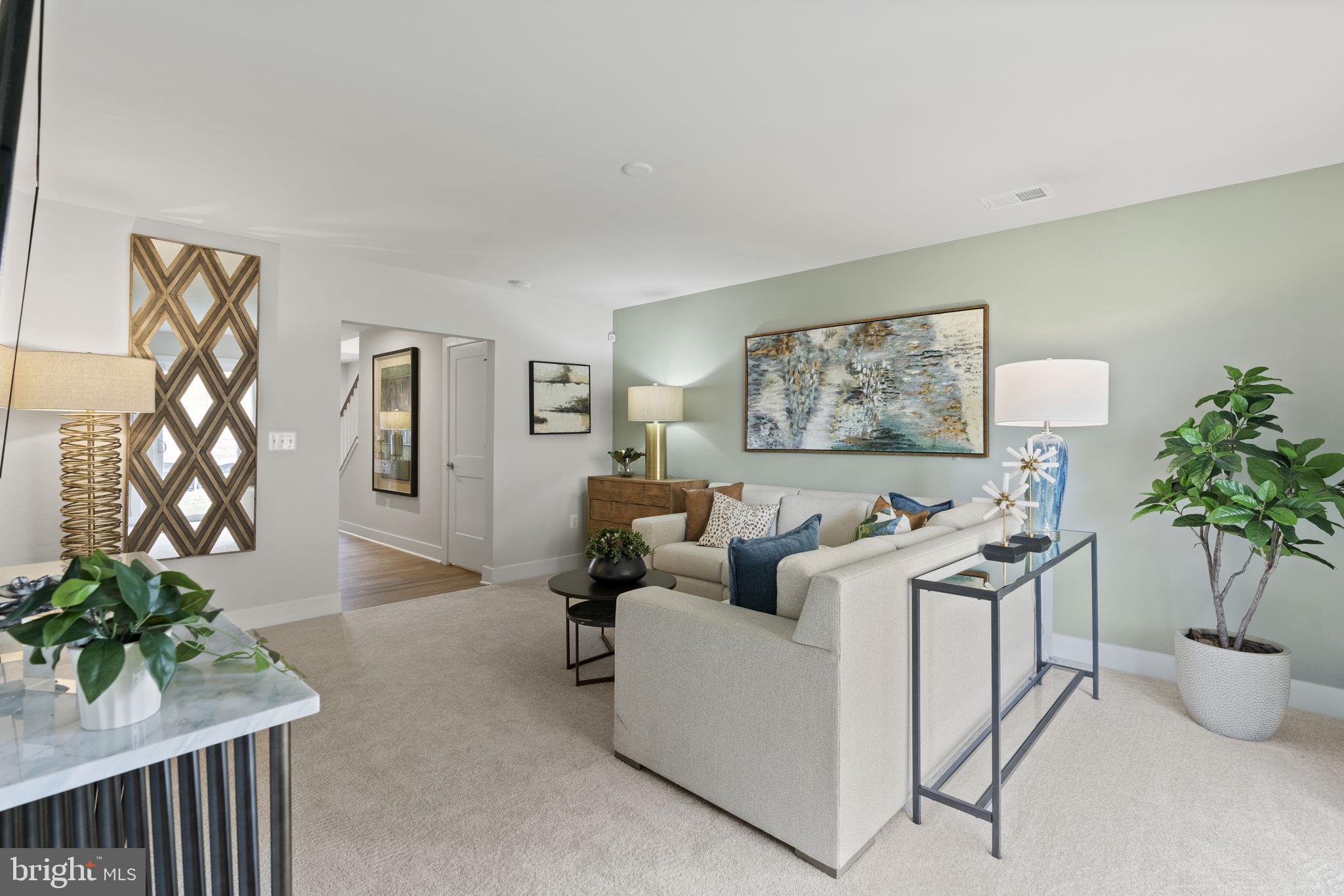 BRADLEY SQUARE - Residential