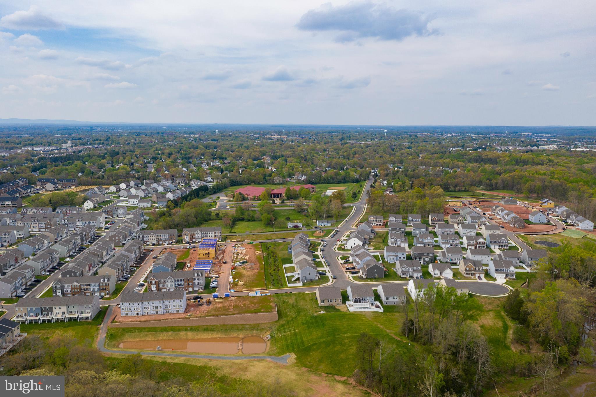 BRADLEY SQUARE - Residential