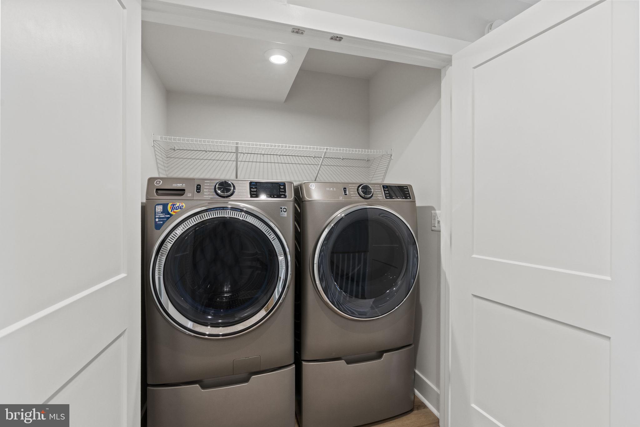 BRADLEY SQUARE - Residential