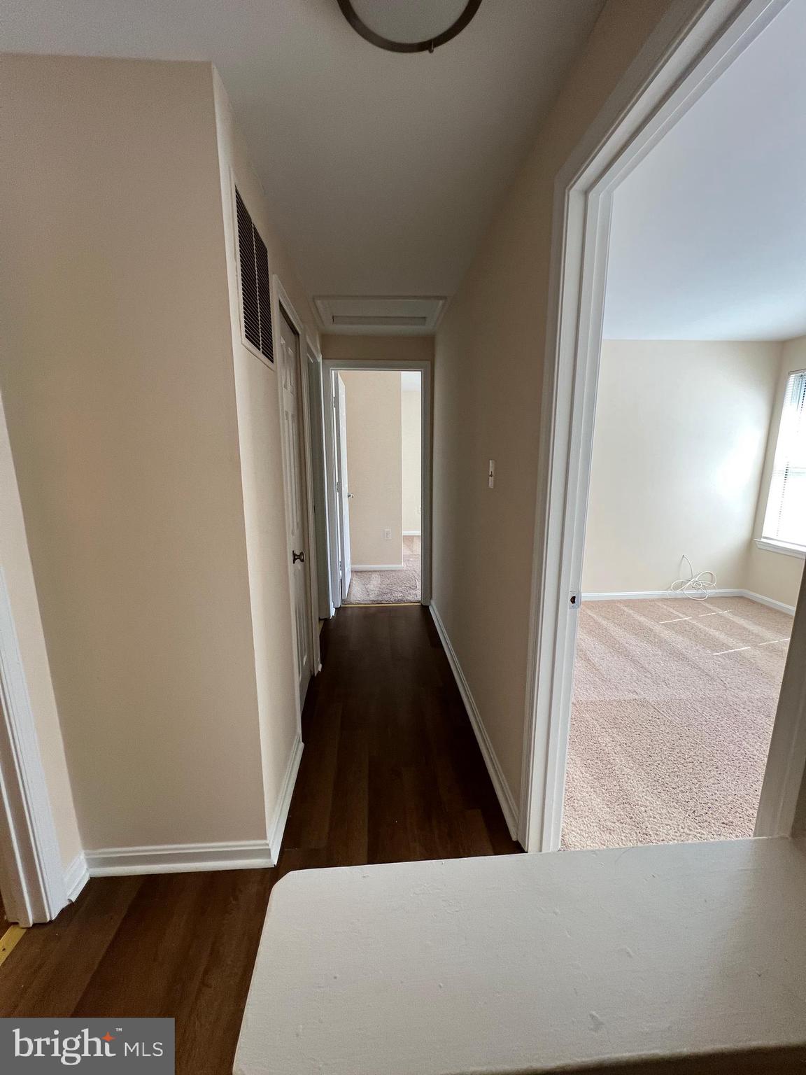 HAMPSHIRE - Residential Lease