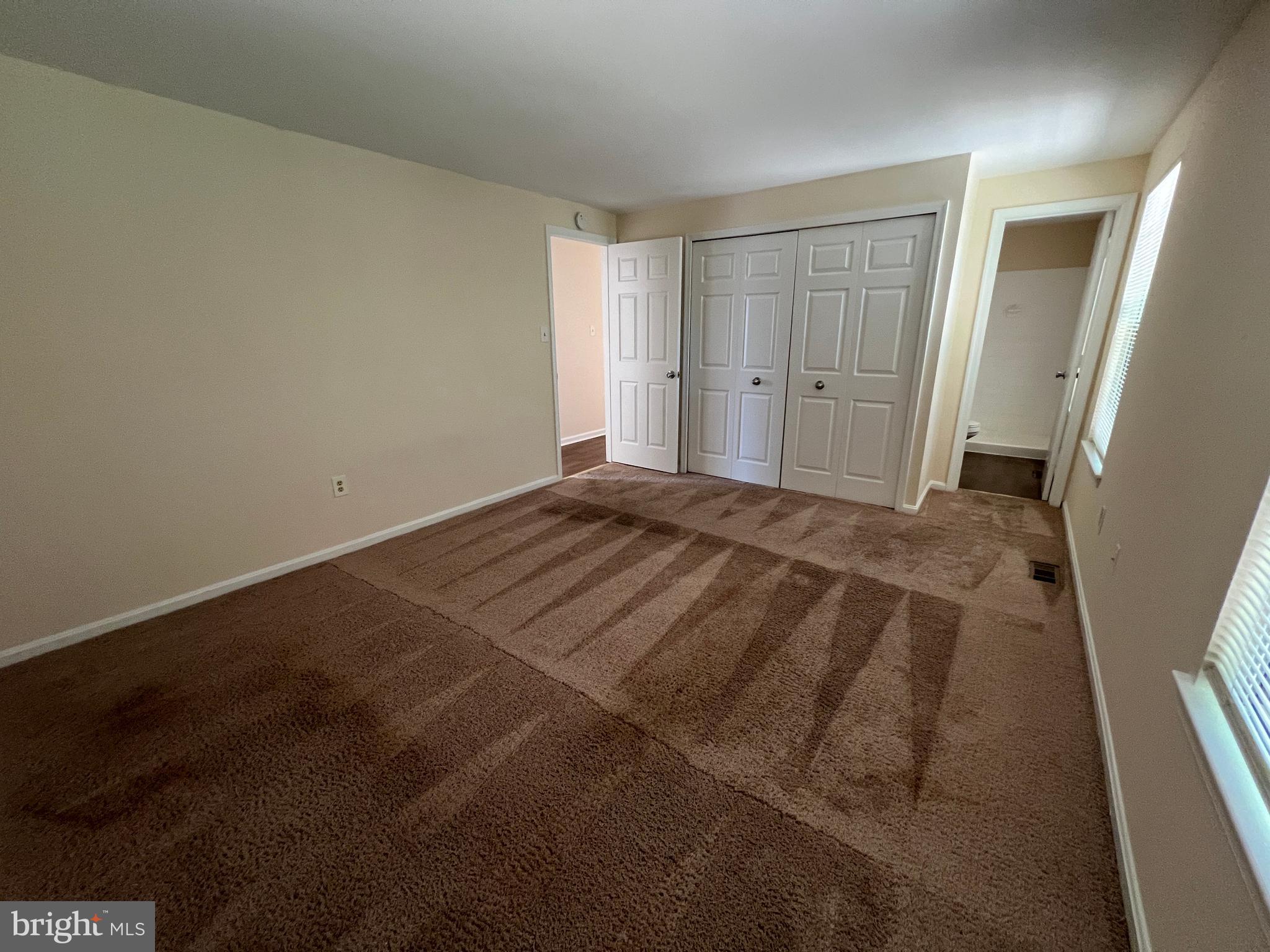 HAMPSHIRE - Residential Lease