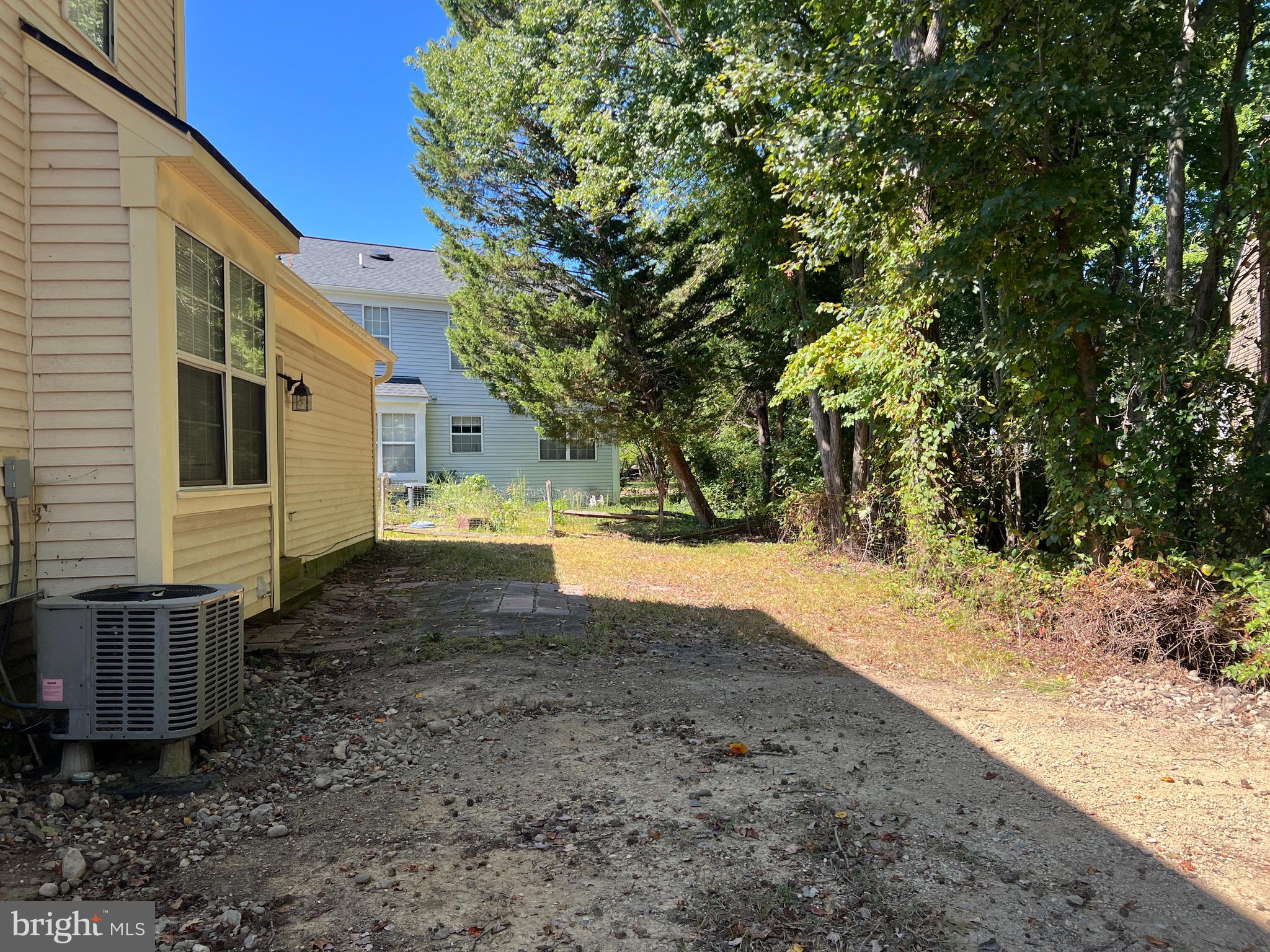 HAMPSHIRE - Residential Lease