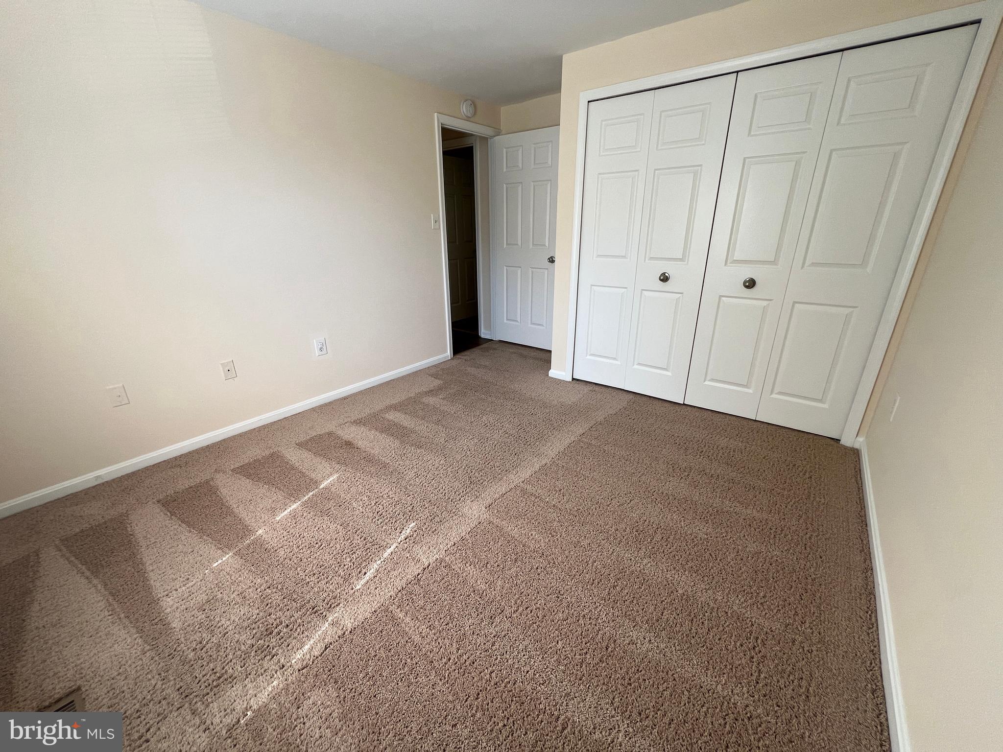 HAMPSHIRE - Residential Lease