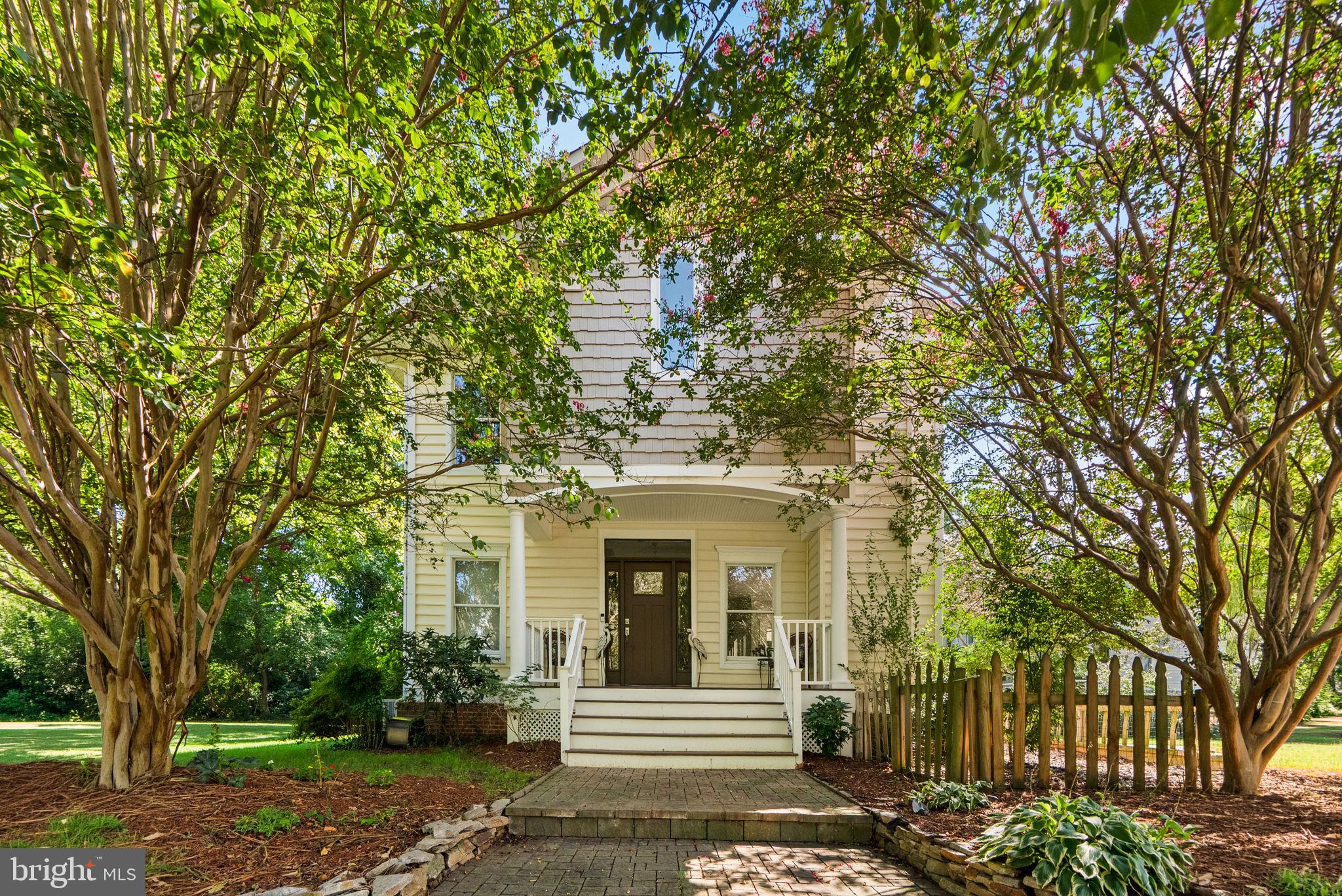 7 RIVERVIEW ROAD