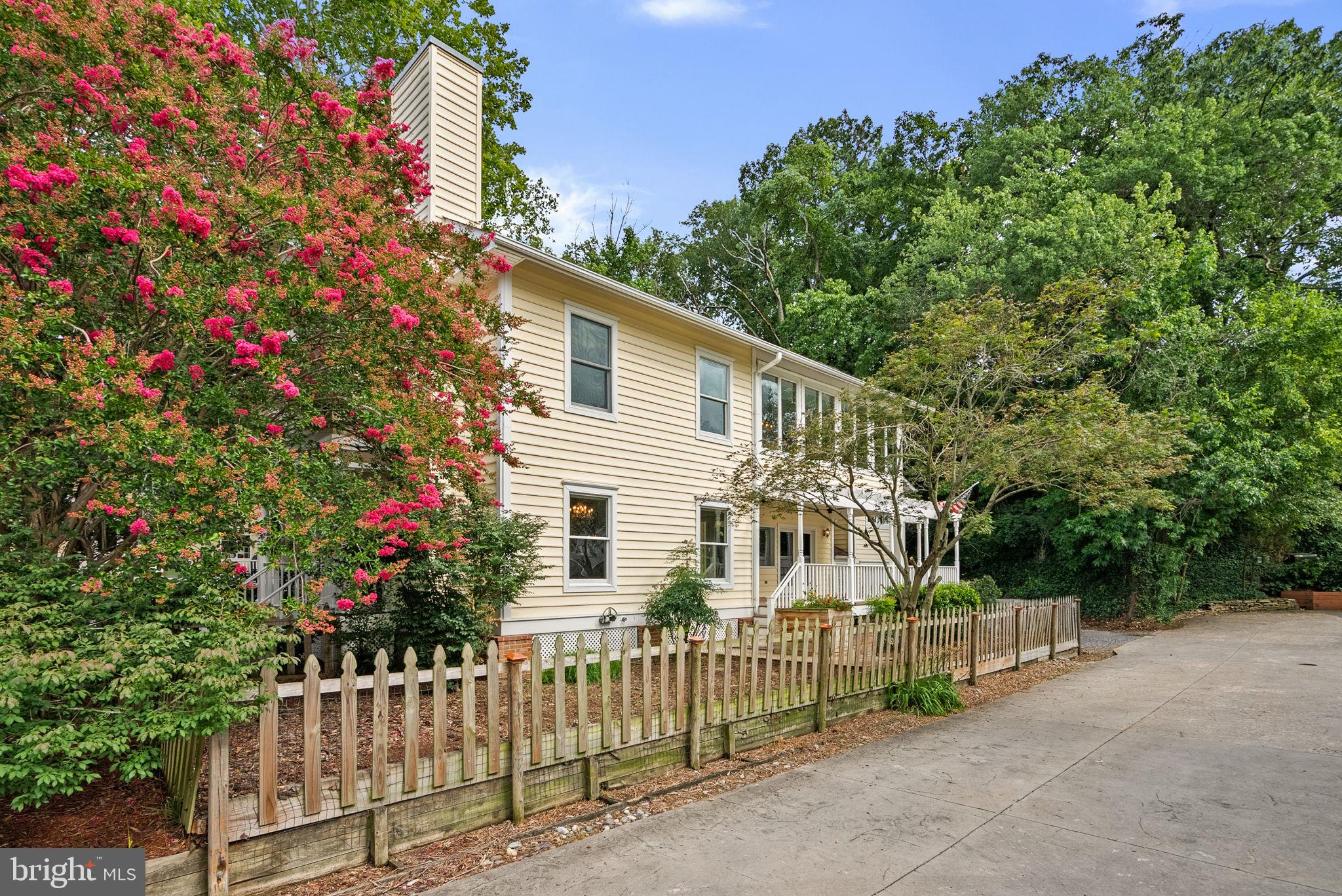 7 RIVERVIEW ROAD