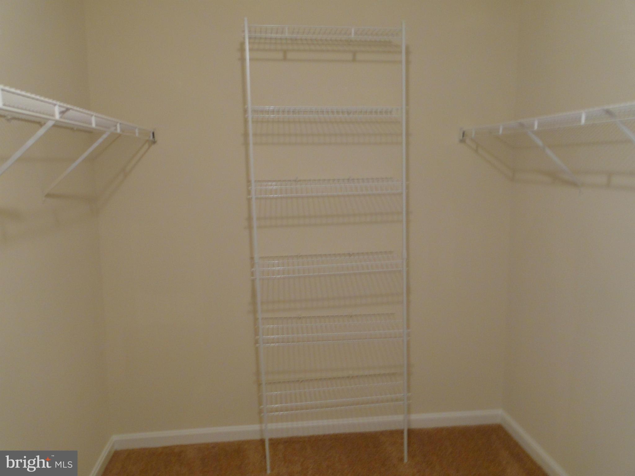 HEATHER GLEN MANOR - Residential Lease