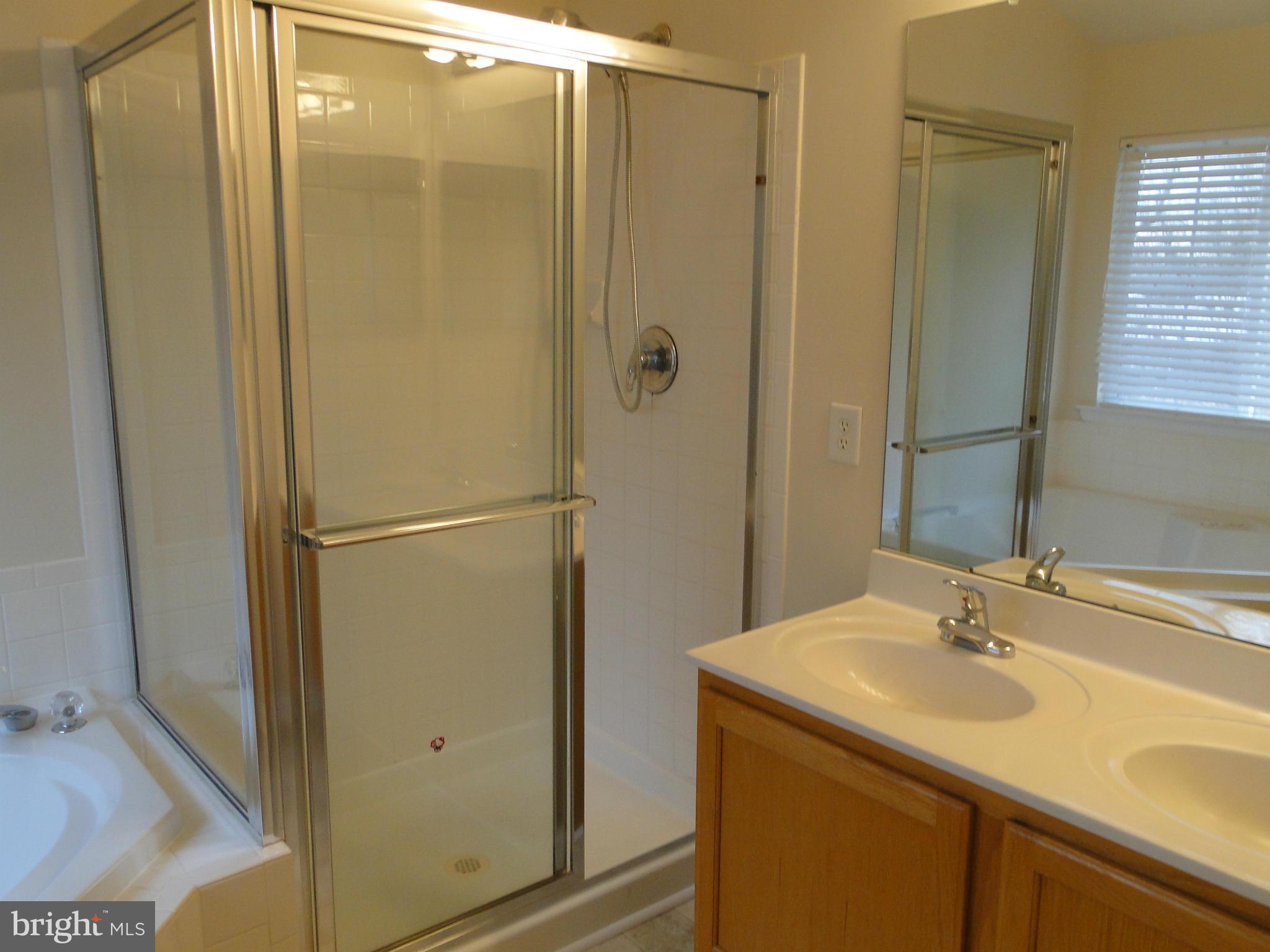 HEATHER GLEN MANOR - Residential Lease