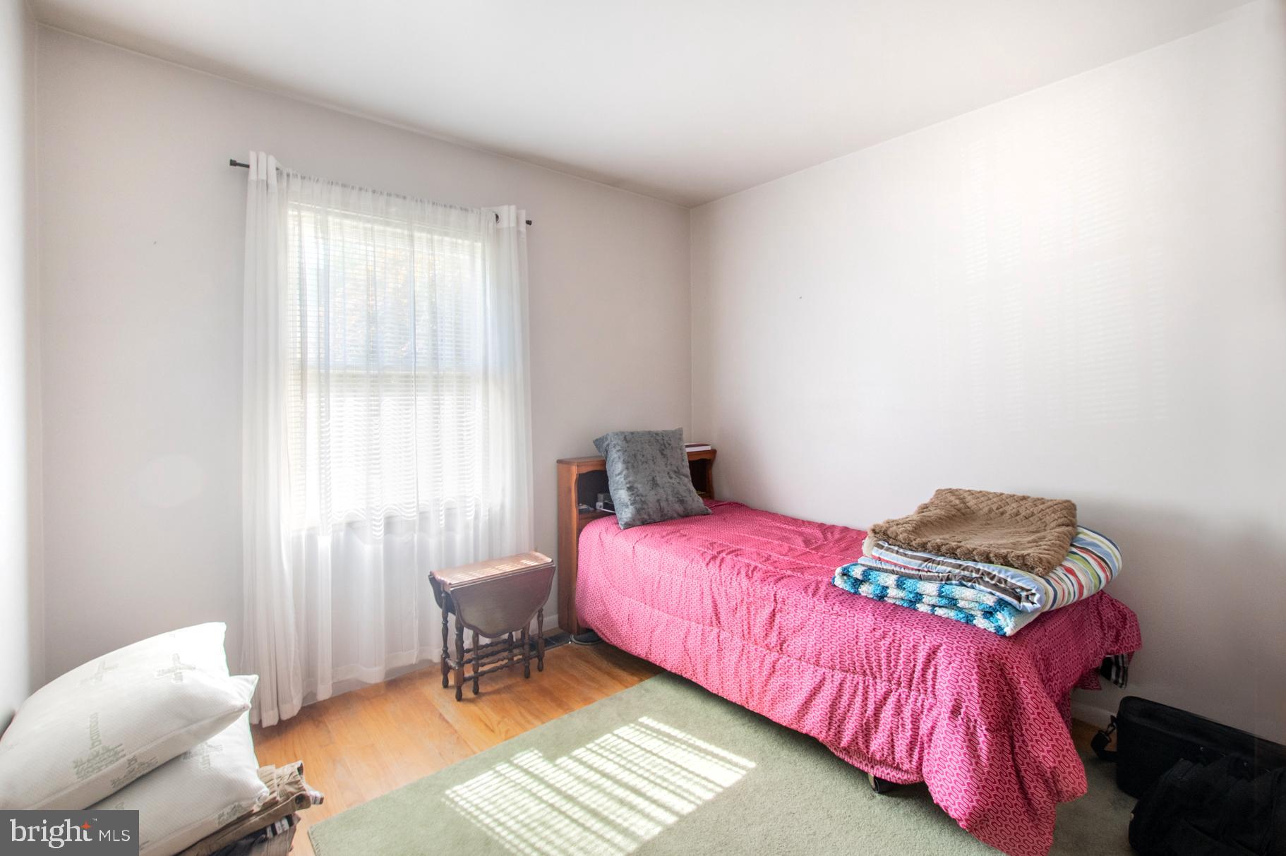 LAKEVIEW - Residential