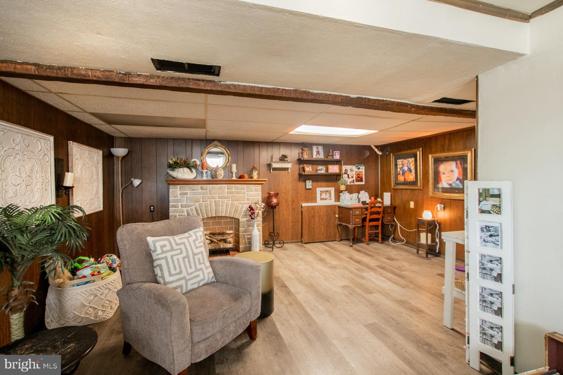 LAKEVIEW - Residential