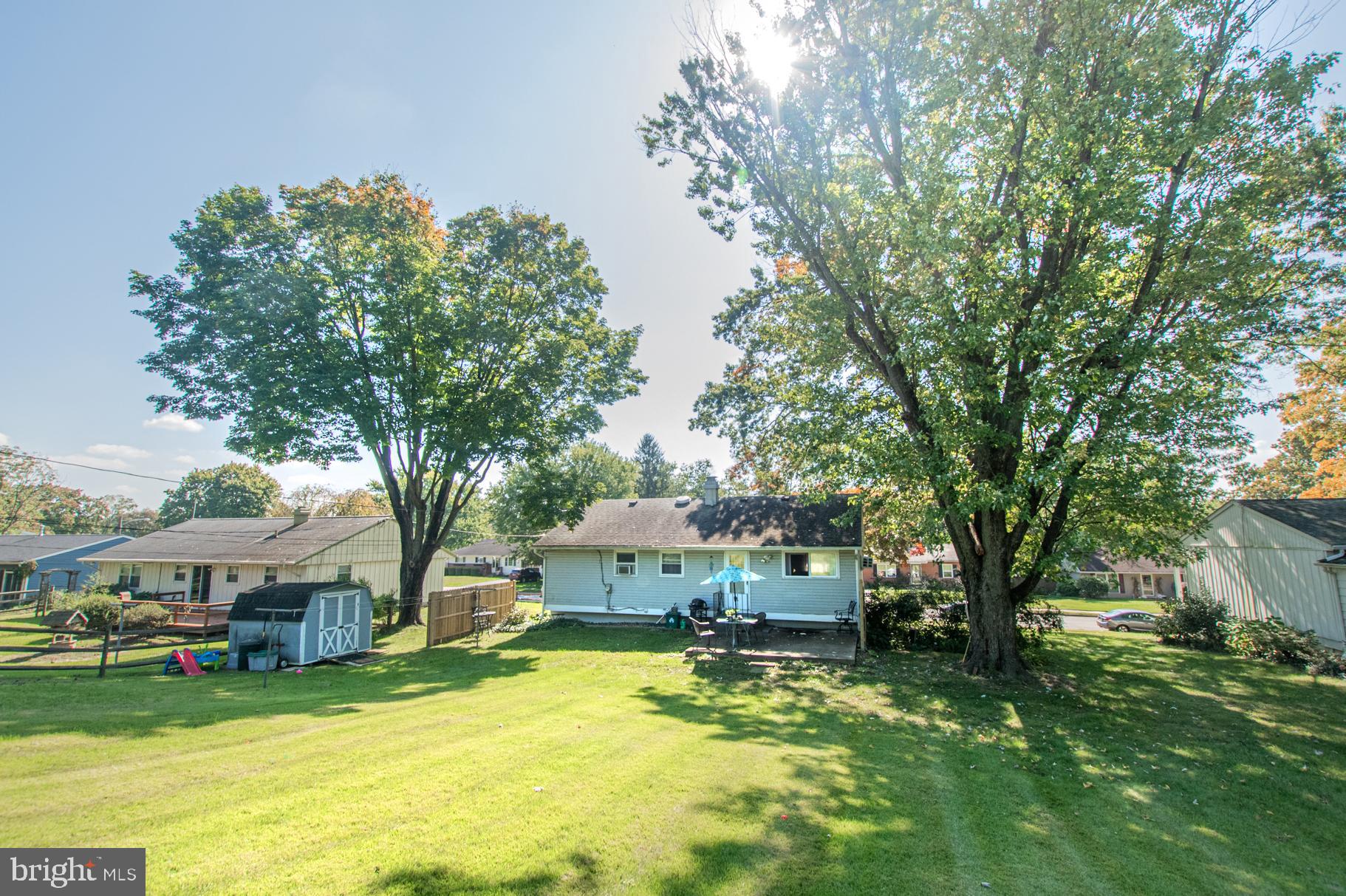 LAKEVIEW - Residential