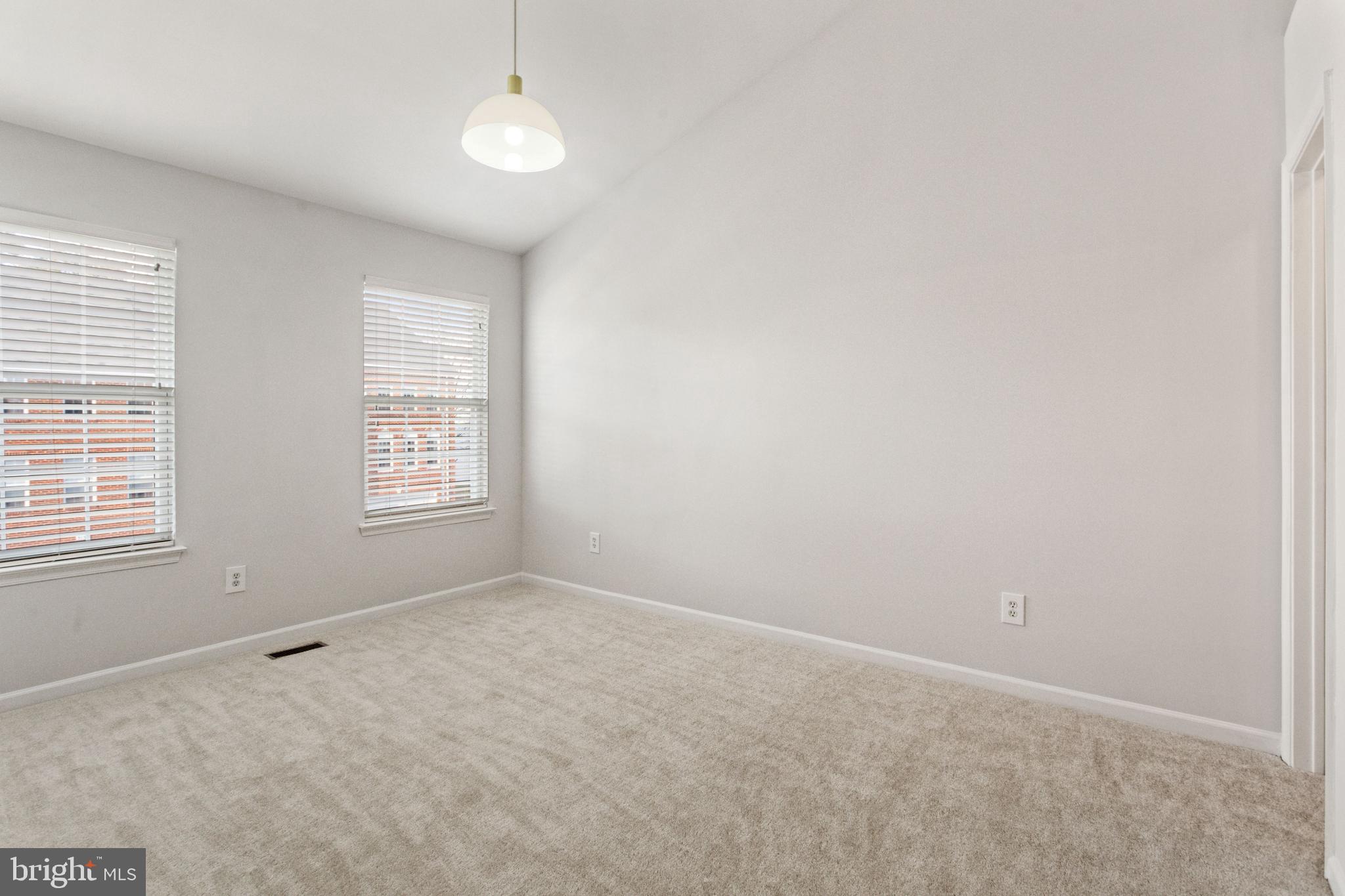 KINGSTOWNE - Residential