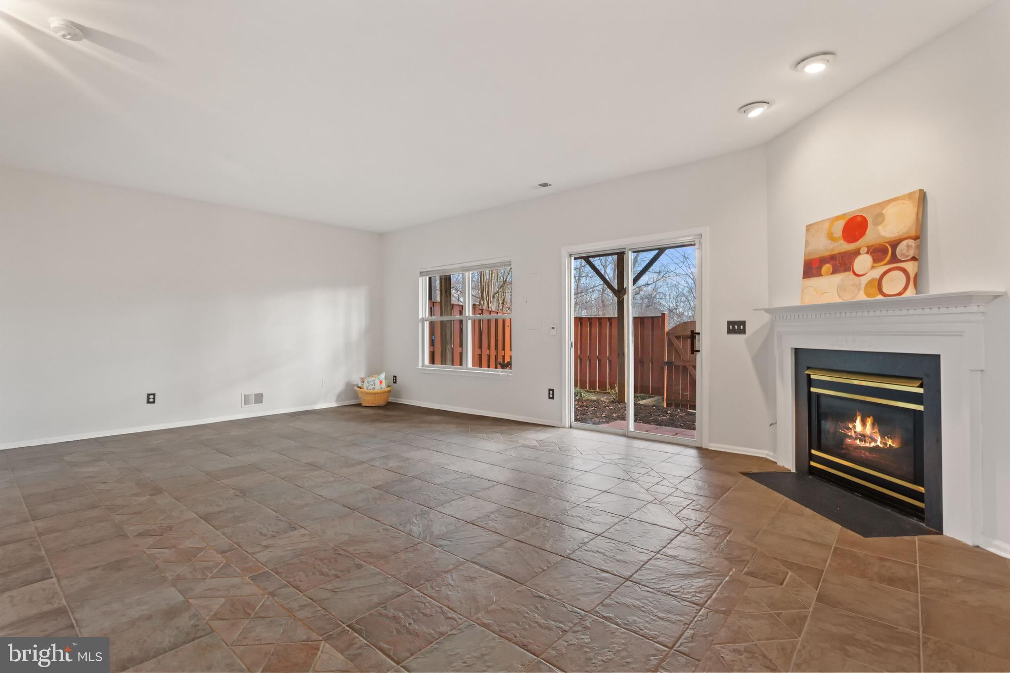 KINGSTOWNE - Residential