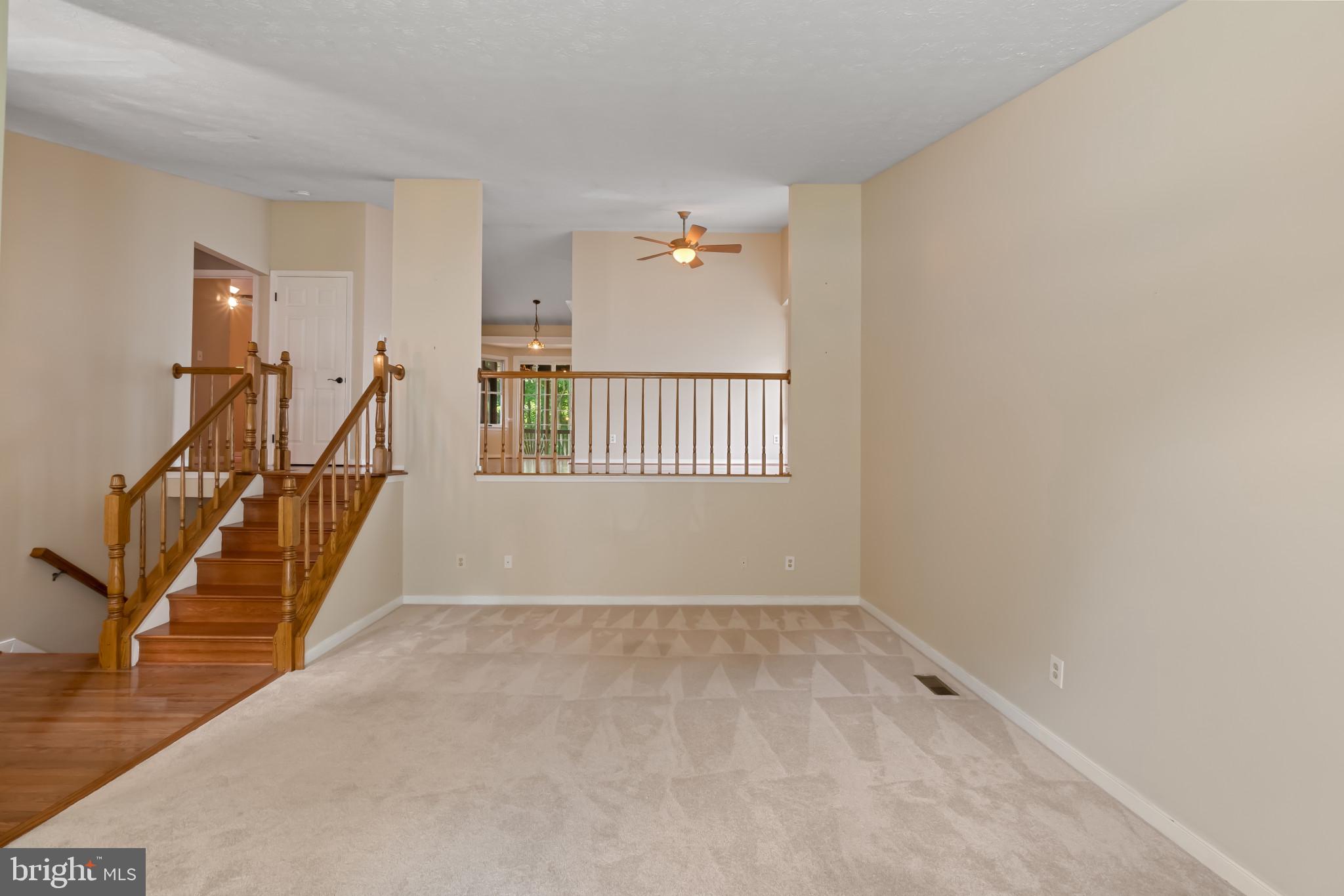 422 DELLCREST DRIVE