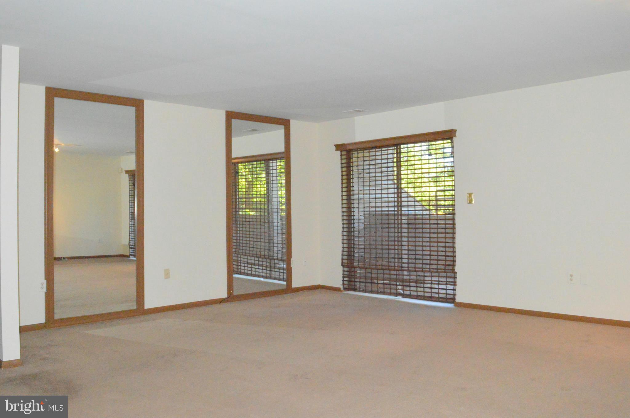 LODGE AT MCDONGH - Residential