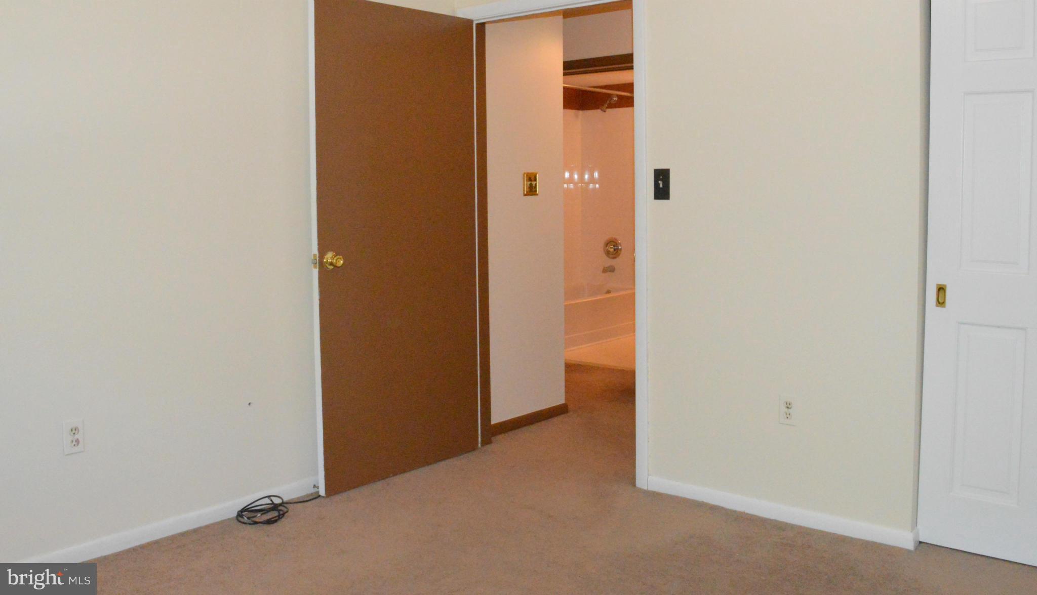 LODGE AT MCDONGH - Residential