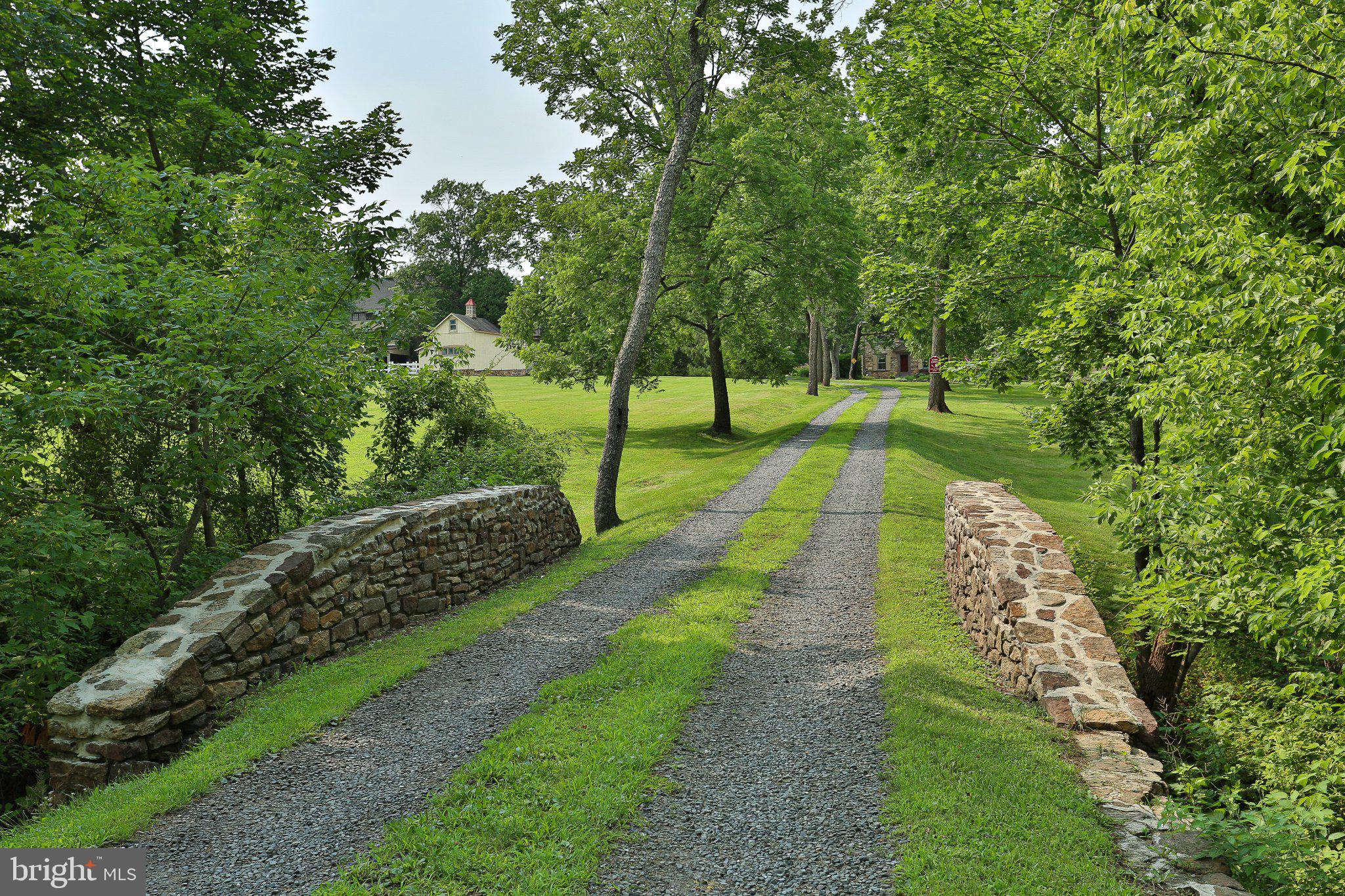 5792 CARVERSVILLE ROAD