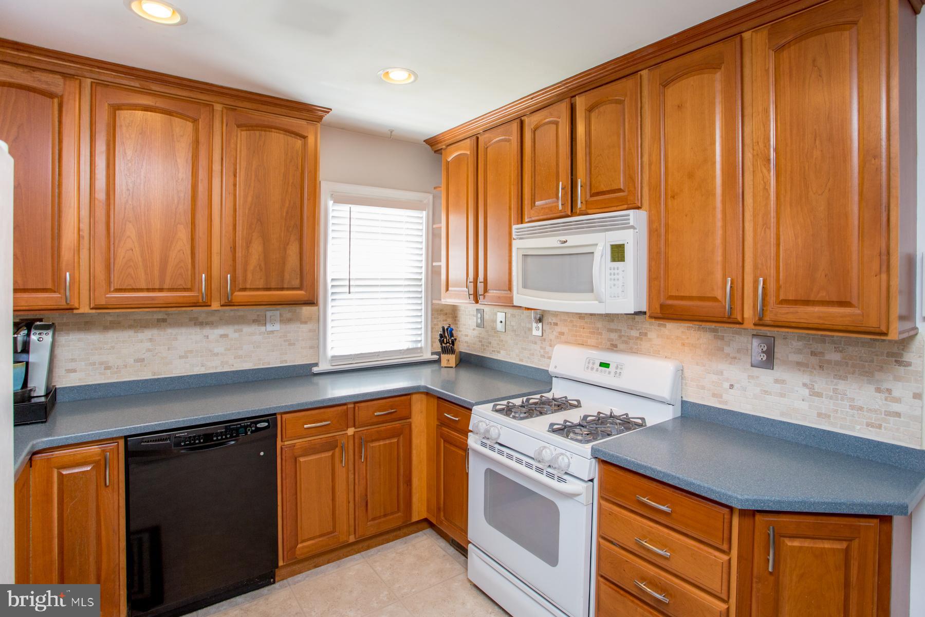 HILLTOP ESTATES - Residential