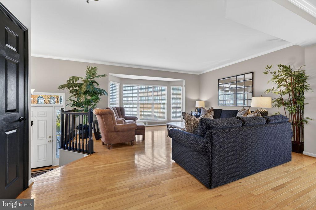 Photo of 6697 Ordsall Street, ALEXANDRIA, VA 22315 (MLS # VAFX2287972)