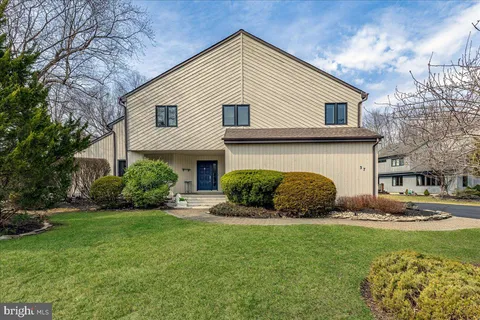 37 Lorrie La Ln, Princeton Junction, NJ MLS: NJME2055312