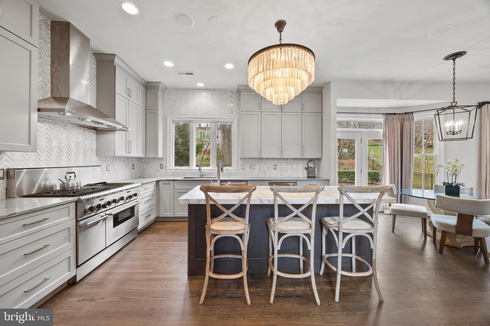 7824 SOUTHDOWN ROAD