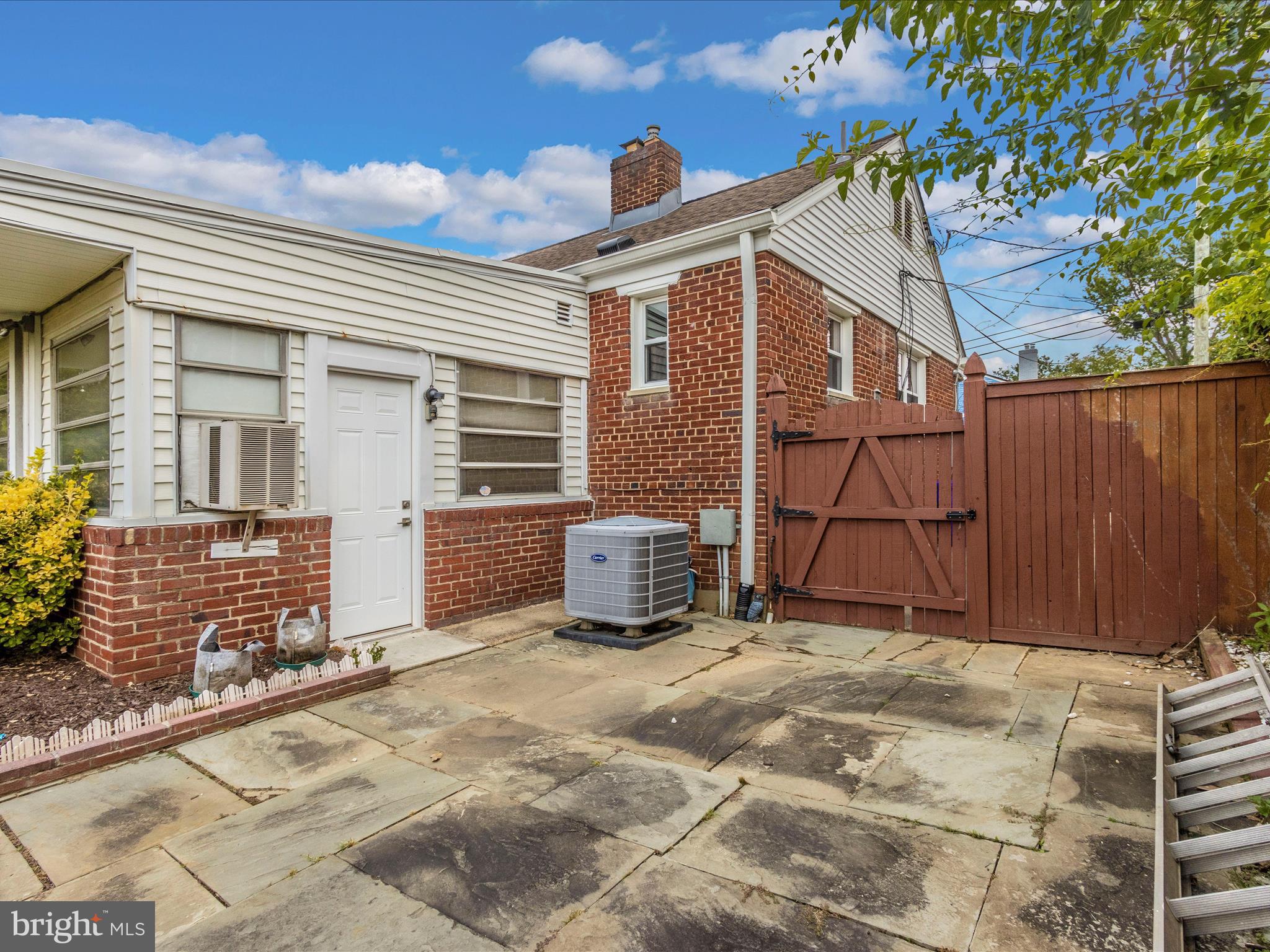 OAKVIEW - Residential