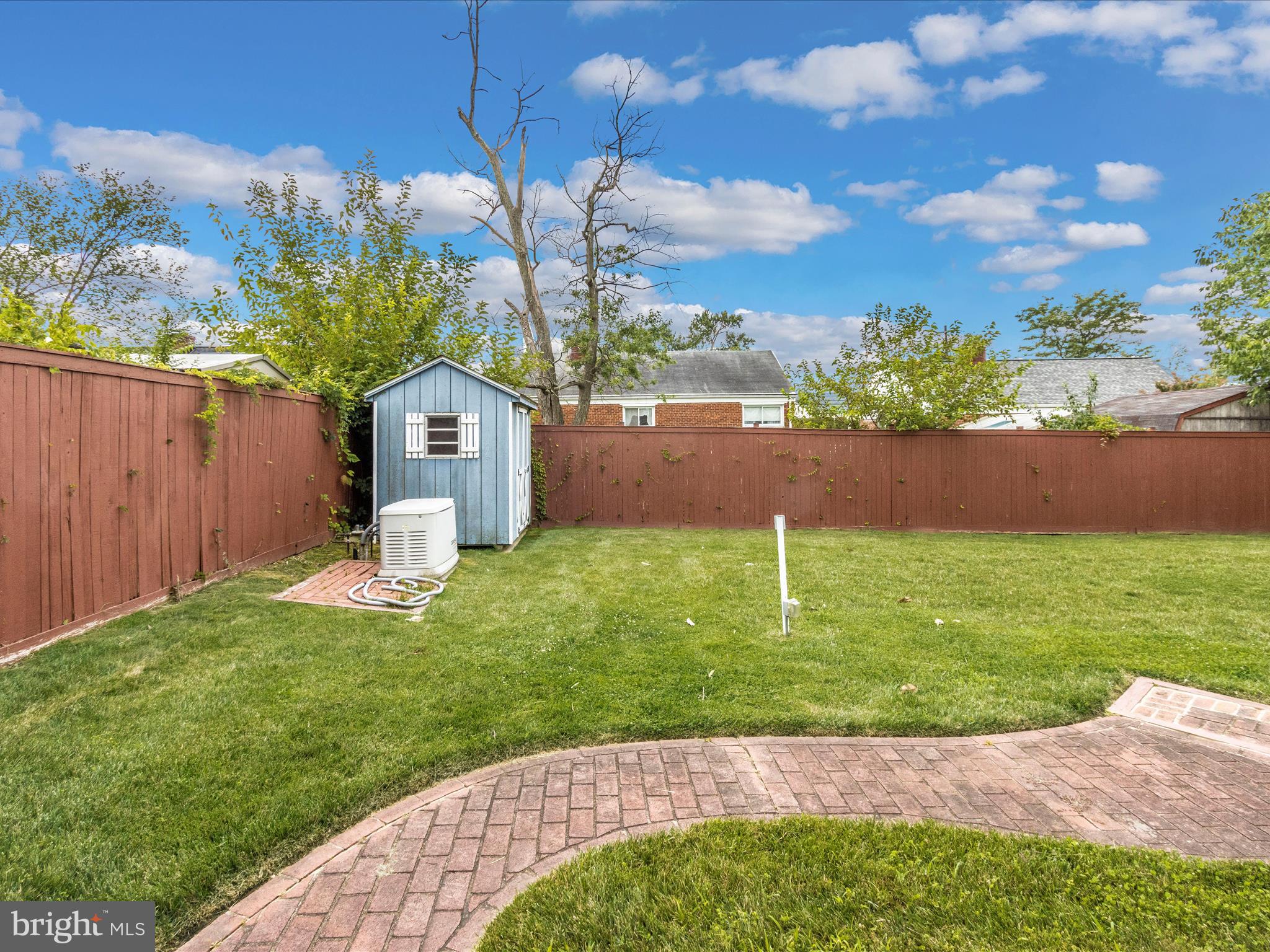 OAKVIEW - Residential