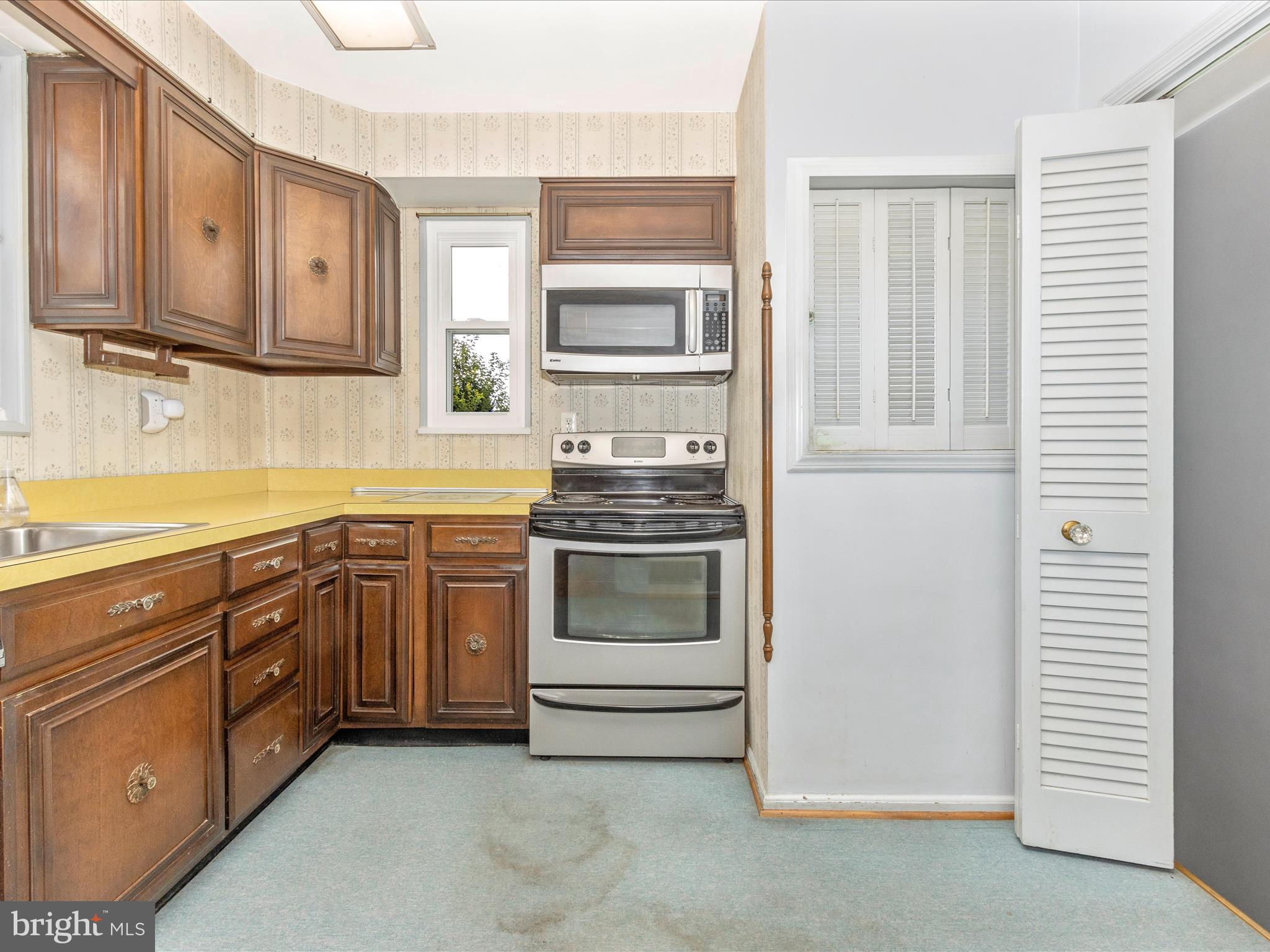 OAKVIEW - Residential