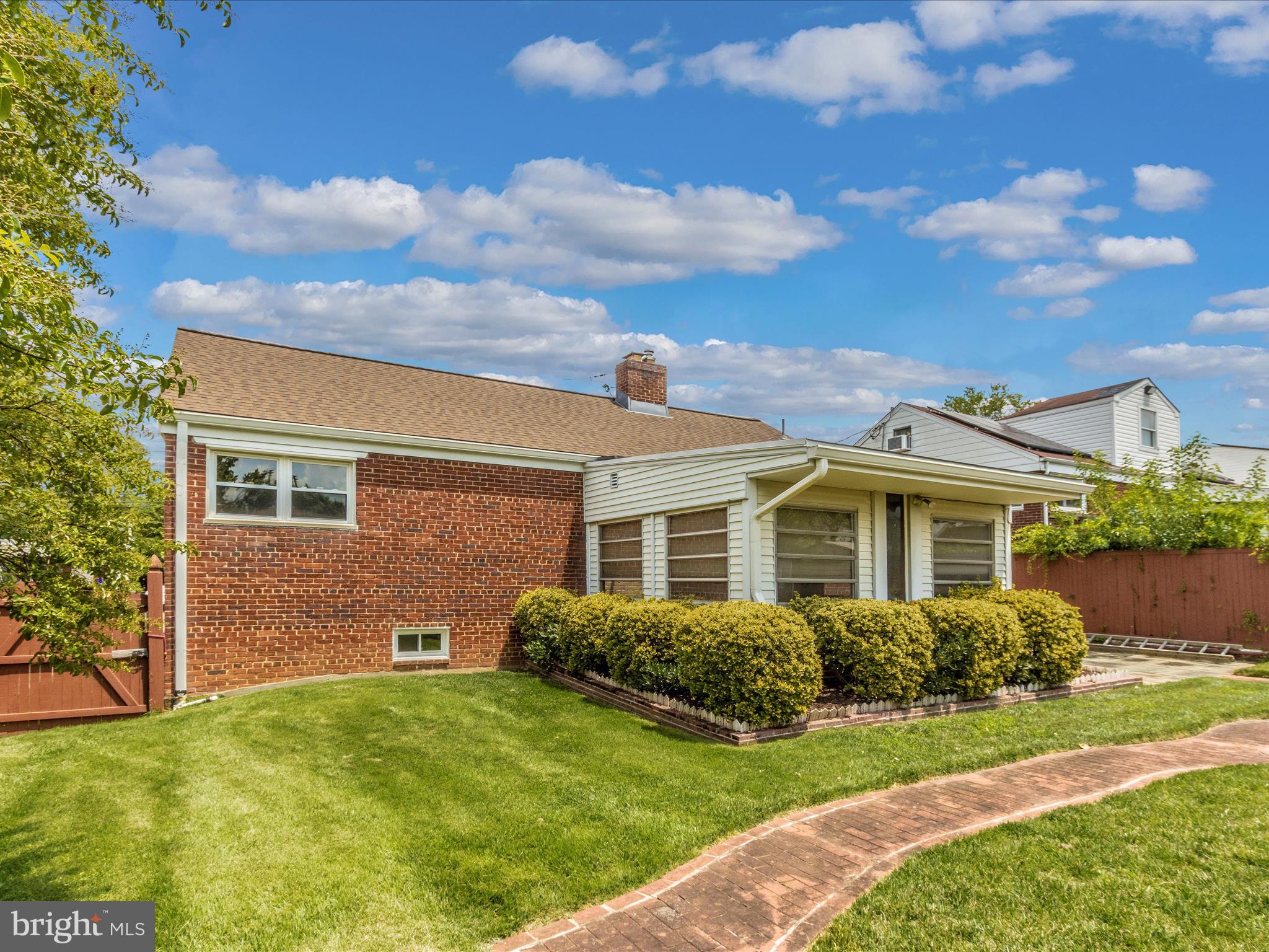 OAKVIEW - Residential