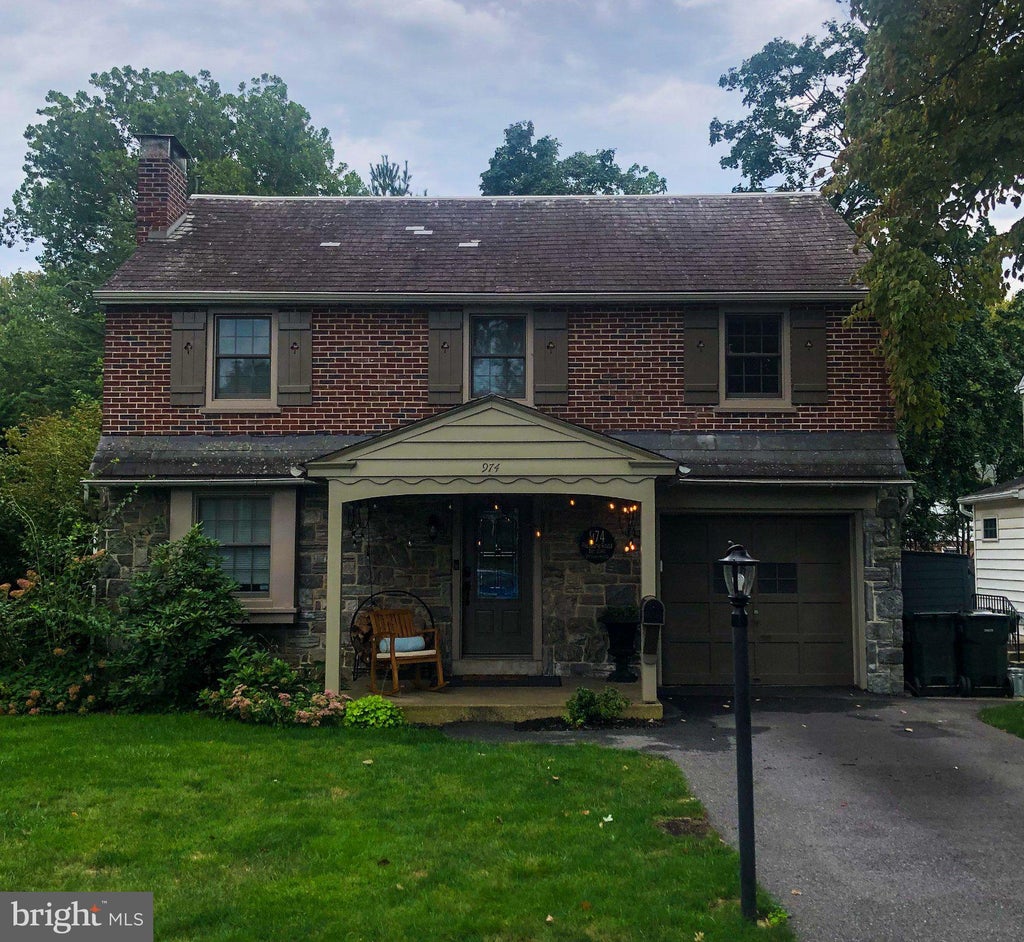 Photo of 974 Pleasure Road, LANCASTER, PA 17601 (MLS # PALA2094752)