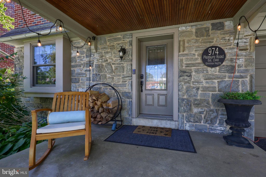 Photo of 974 Pleasure Road, LANCASTER, PA 17601 (MLS # PALA2094752)