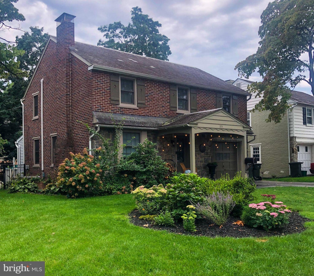 Photo of 974 Pleasure Road, LANCASTER, PA 17601 (MLS # PALA2094752)