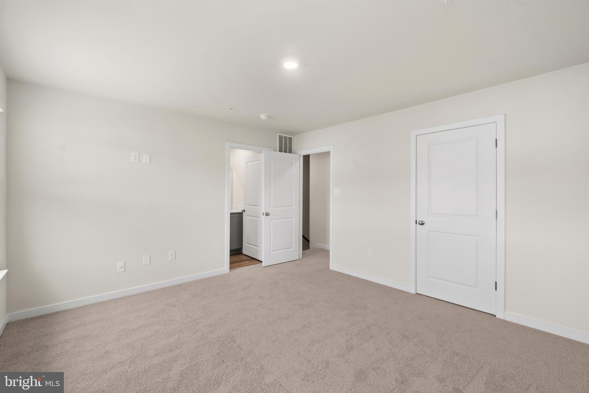 PINEGROVE - Residential