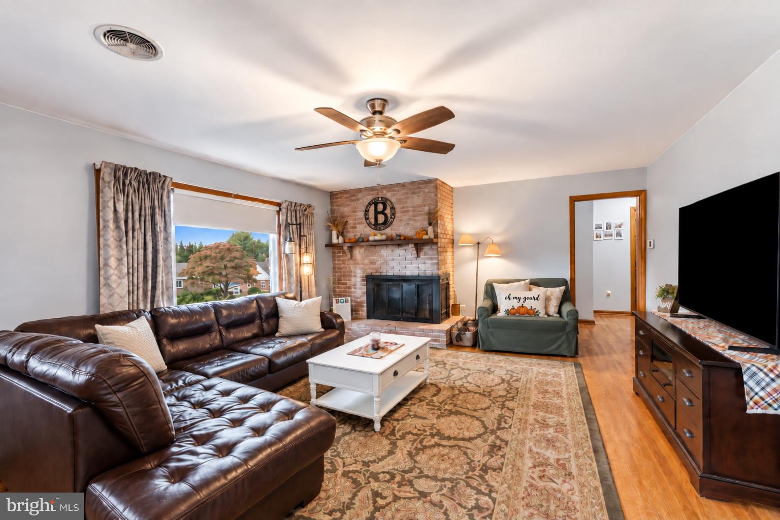 521 MARK DRIVE