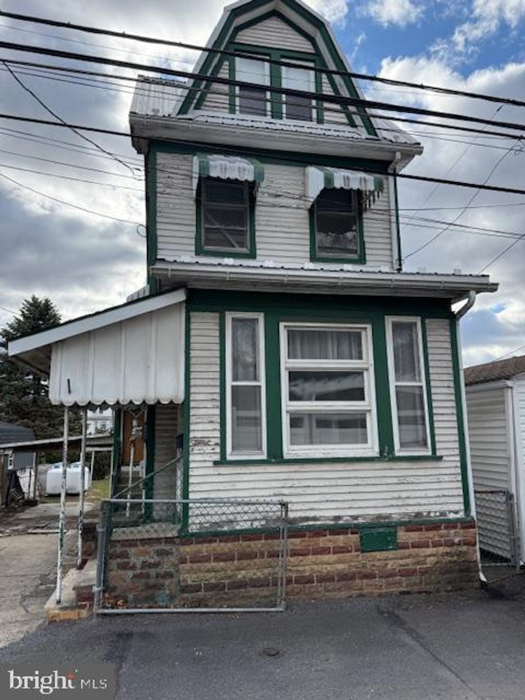 Photo of 1115 Oak Street, KULPMONT, PA 17834 (MLS # PANU2002846)