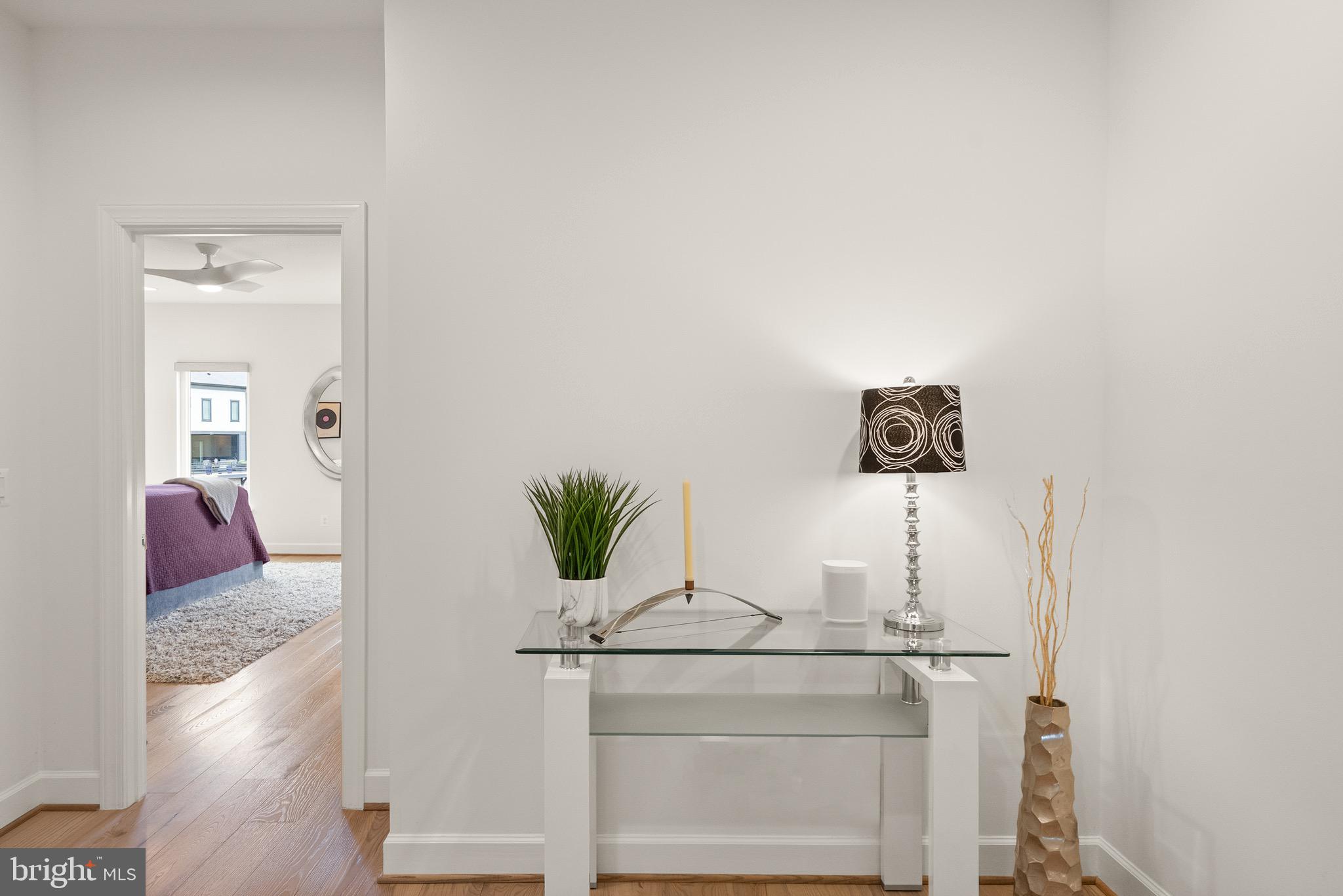 ONE LOUDOUN - Residential