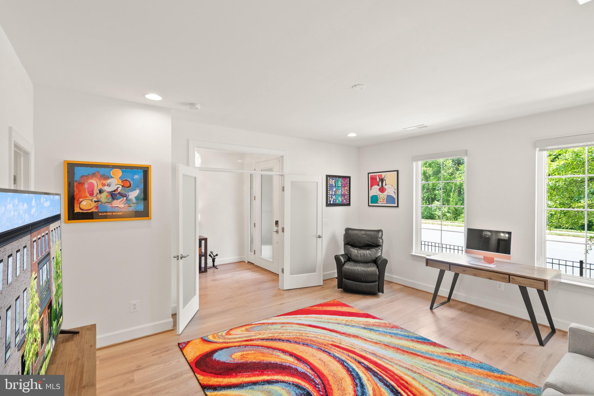 ONE LOUDOUN - Residential