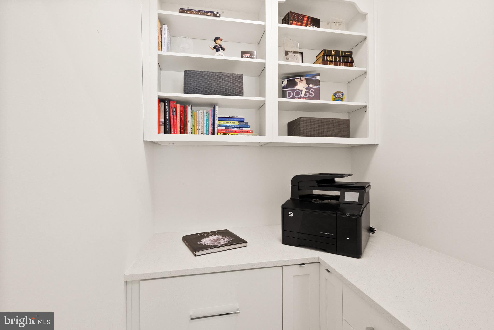 ONE LOUDOUN - Residential