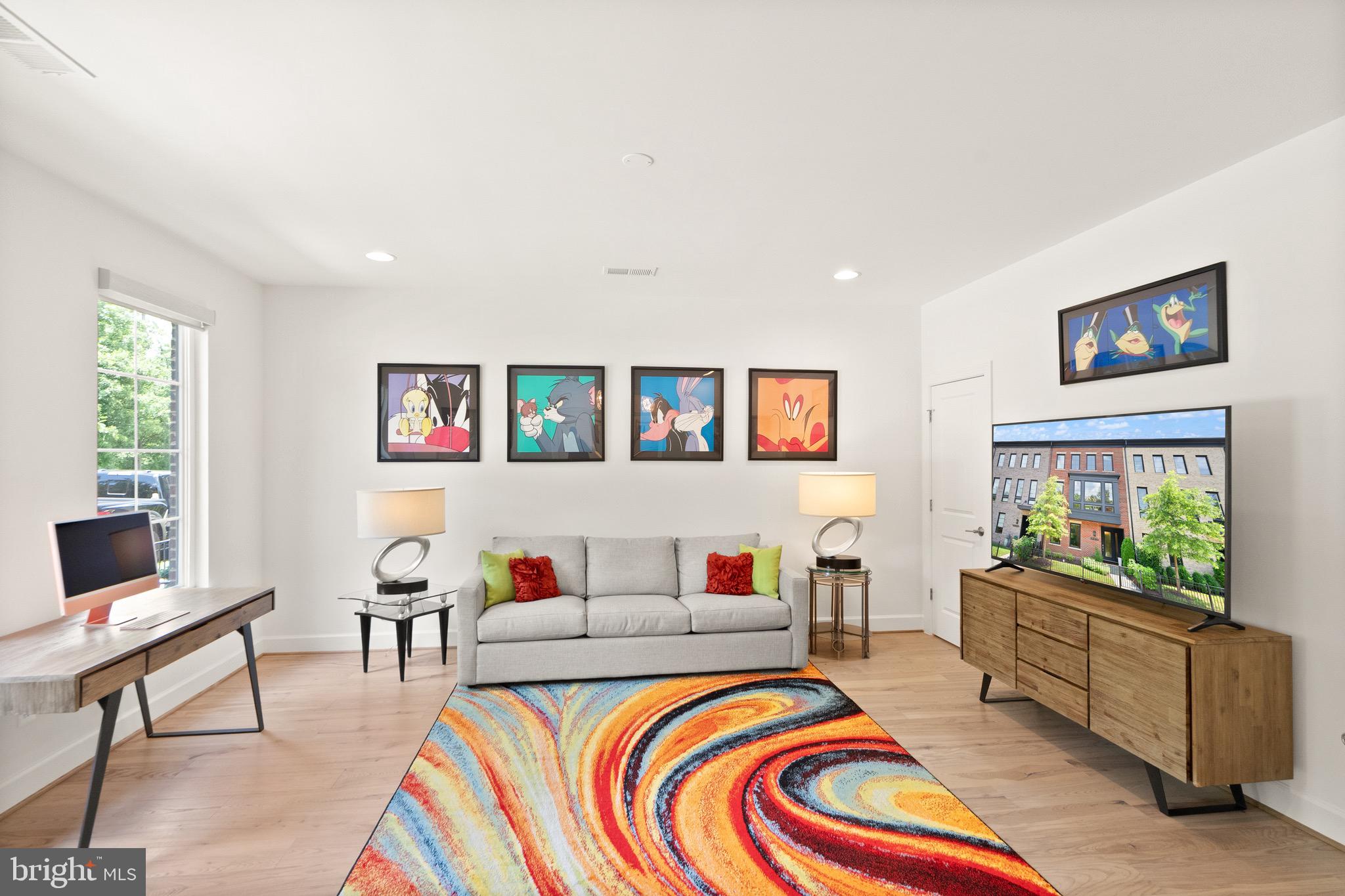 ONE LOUDOUN - Residential