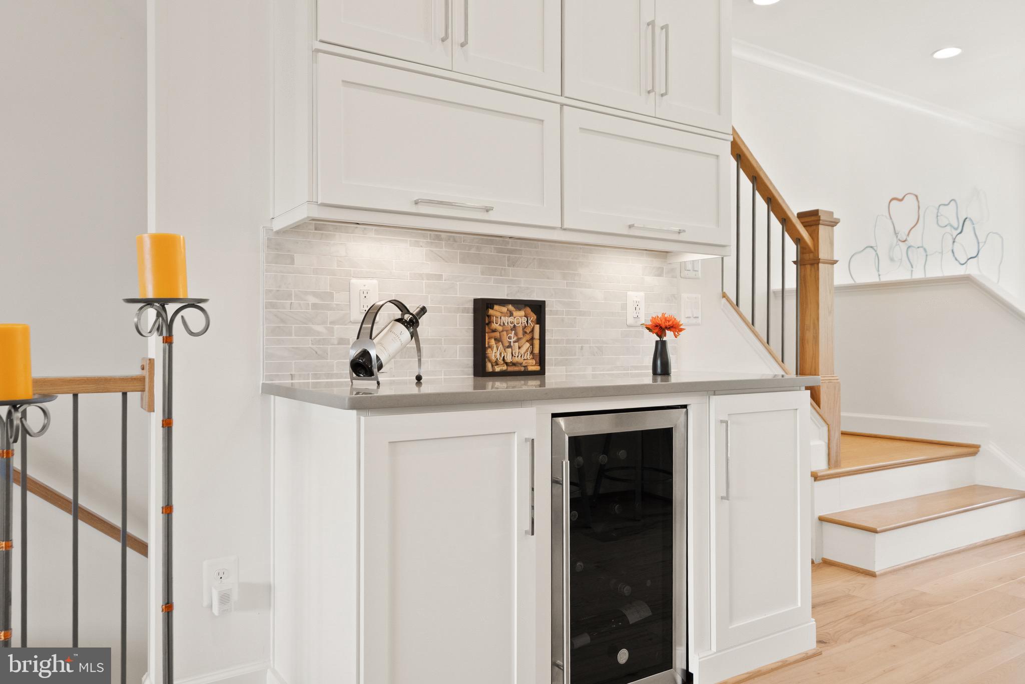 ONE LOUDOUN - Residential